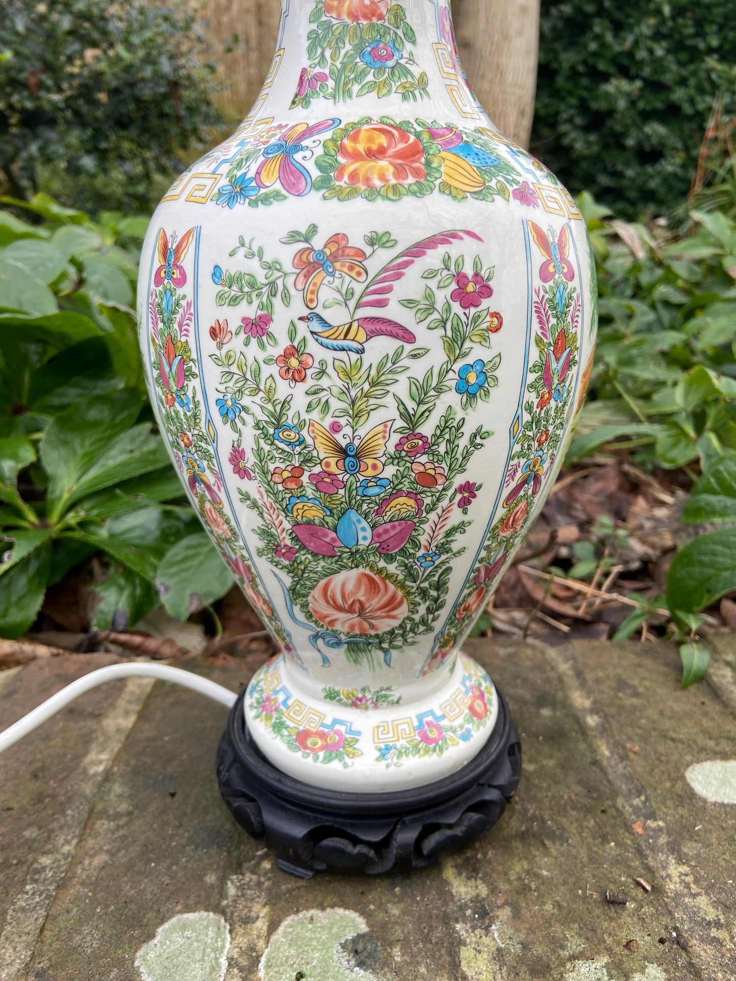 Large authentic vintage Oriental Vase style Table Lamp patterned - working condition 43cm tall