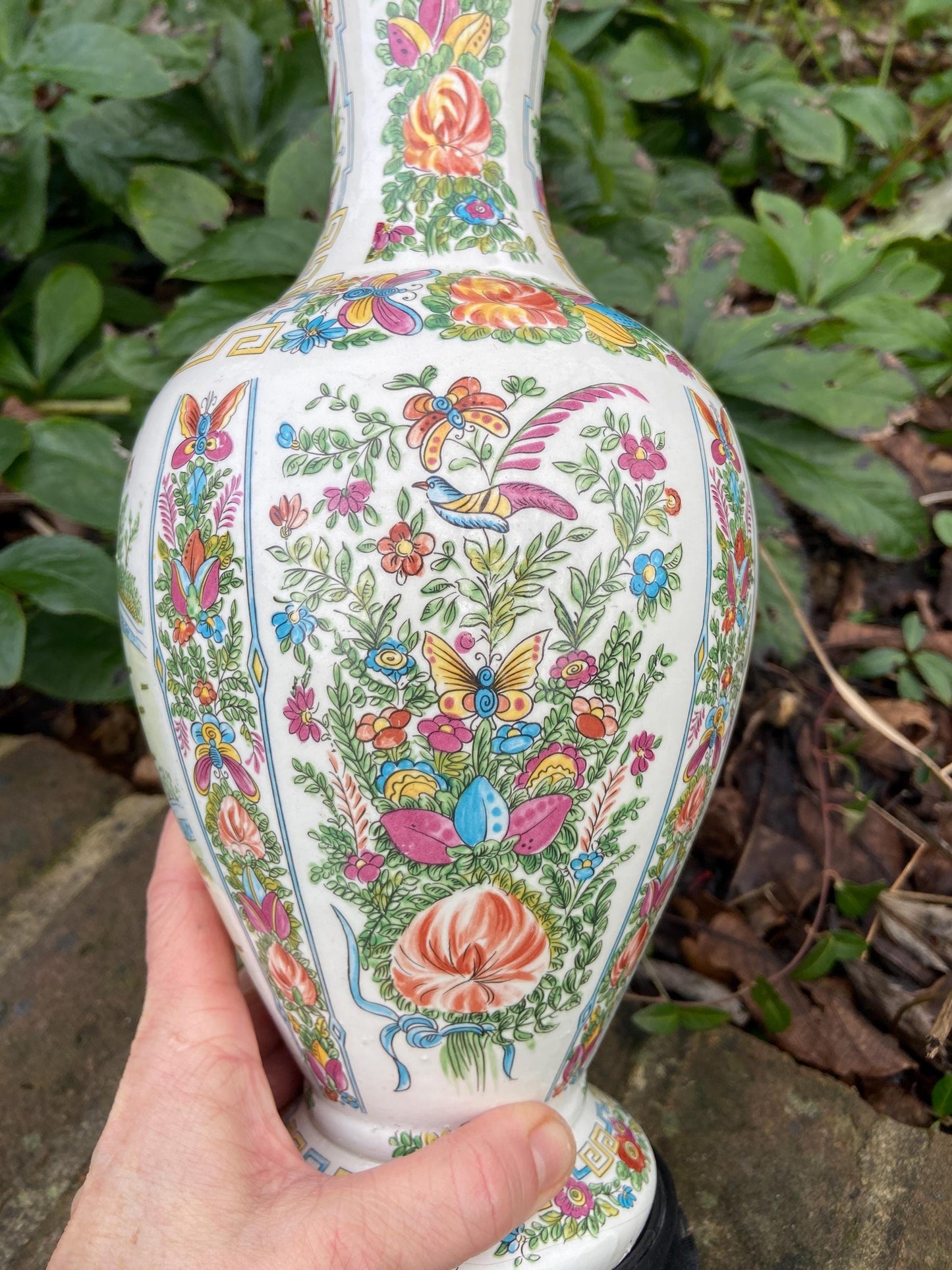 Large authentic vintage Oriental Vase style Table Lamp patterned - working condition 43cm tall
