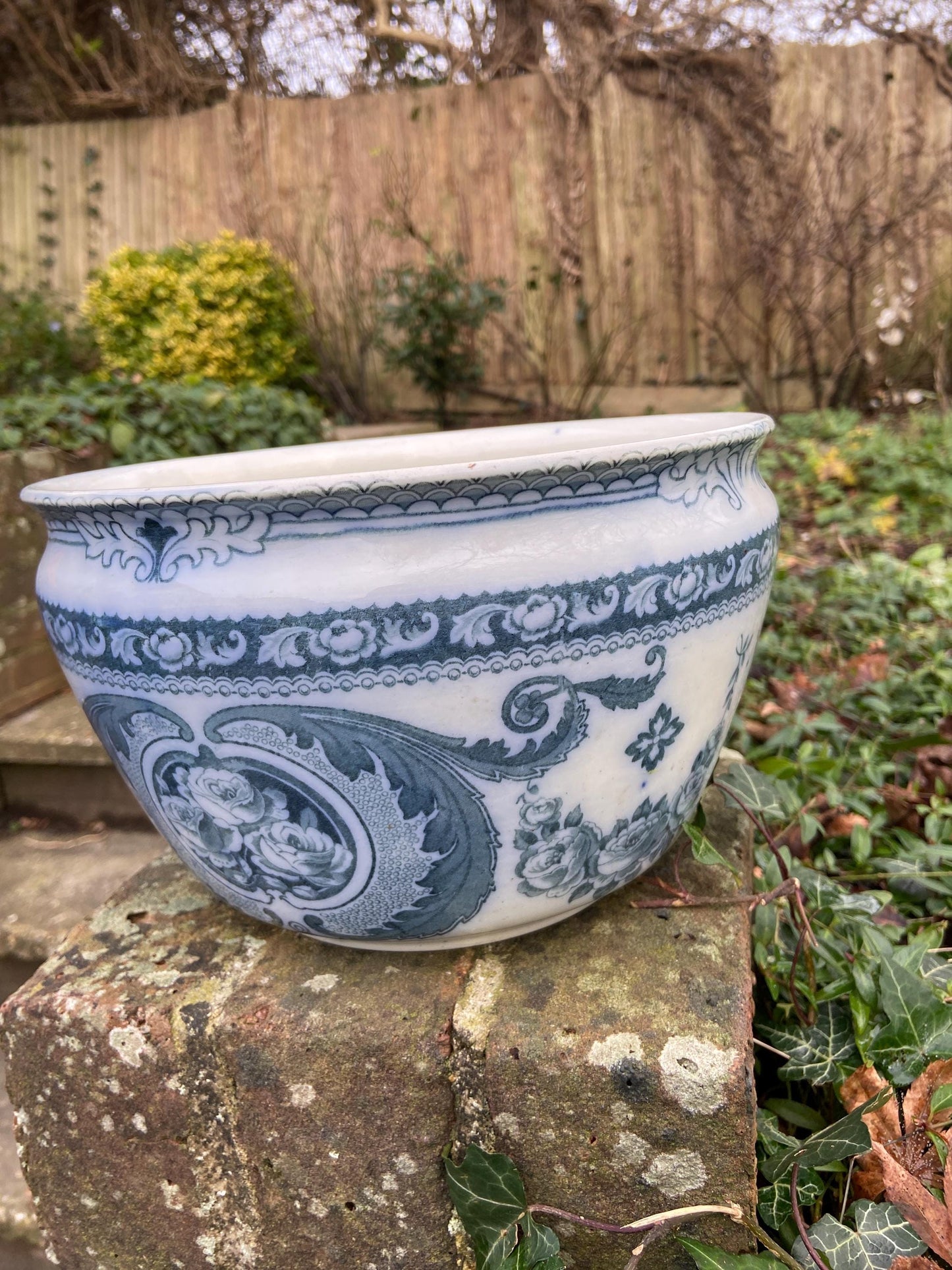 Antique planter, Victorian Blue and White Antique Chamber Pot, Potty, Indoor planter, Orient pattern