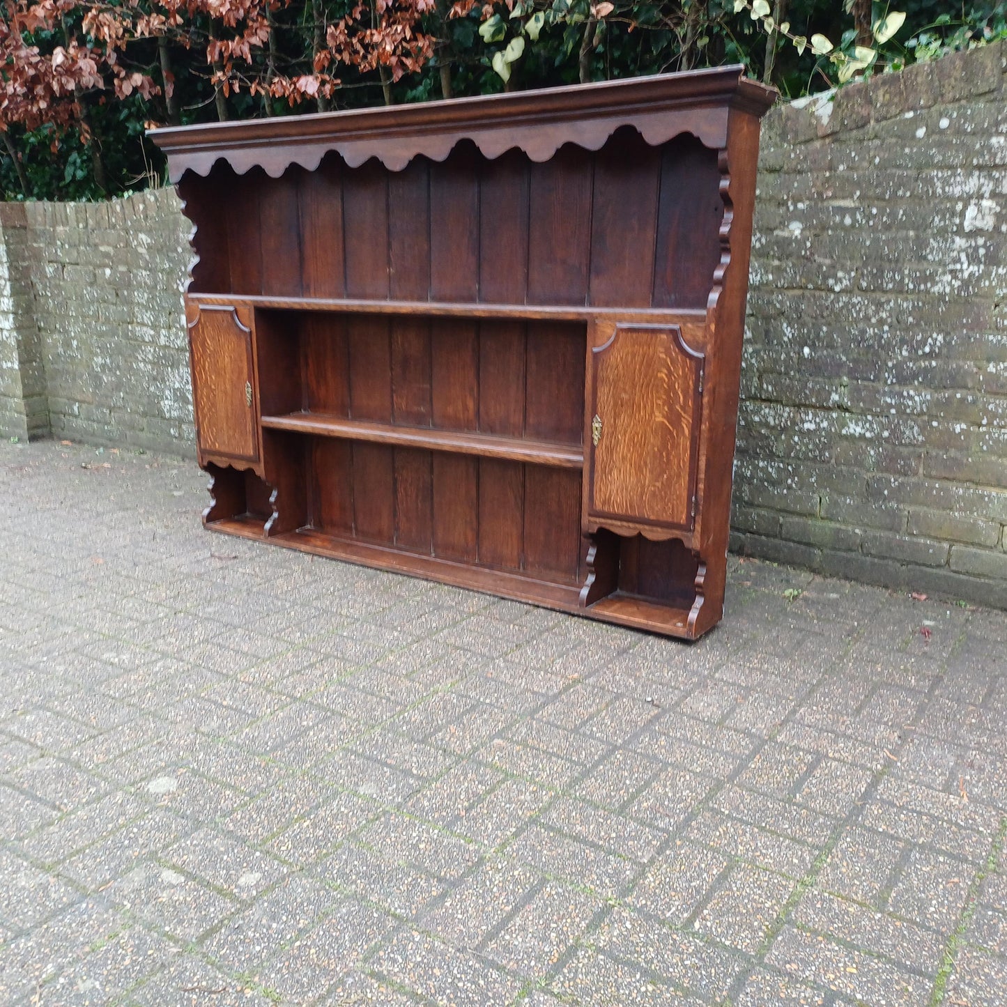 Huge Imposing 6ft Victorian Plate Rack Dresser Top Display Shelves Made of Solid Oak with 2 Cupboards FREE HAND Delivery