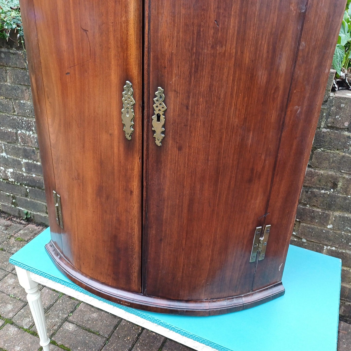 Vintage Early Victorian Mahogany Large Corner Cupboard Curved Front Superb Craftsmanship FREE HAND Delivery