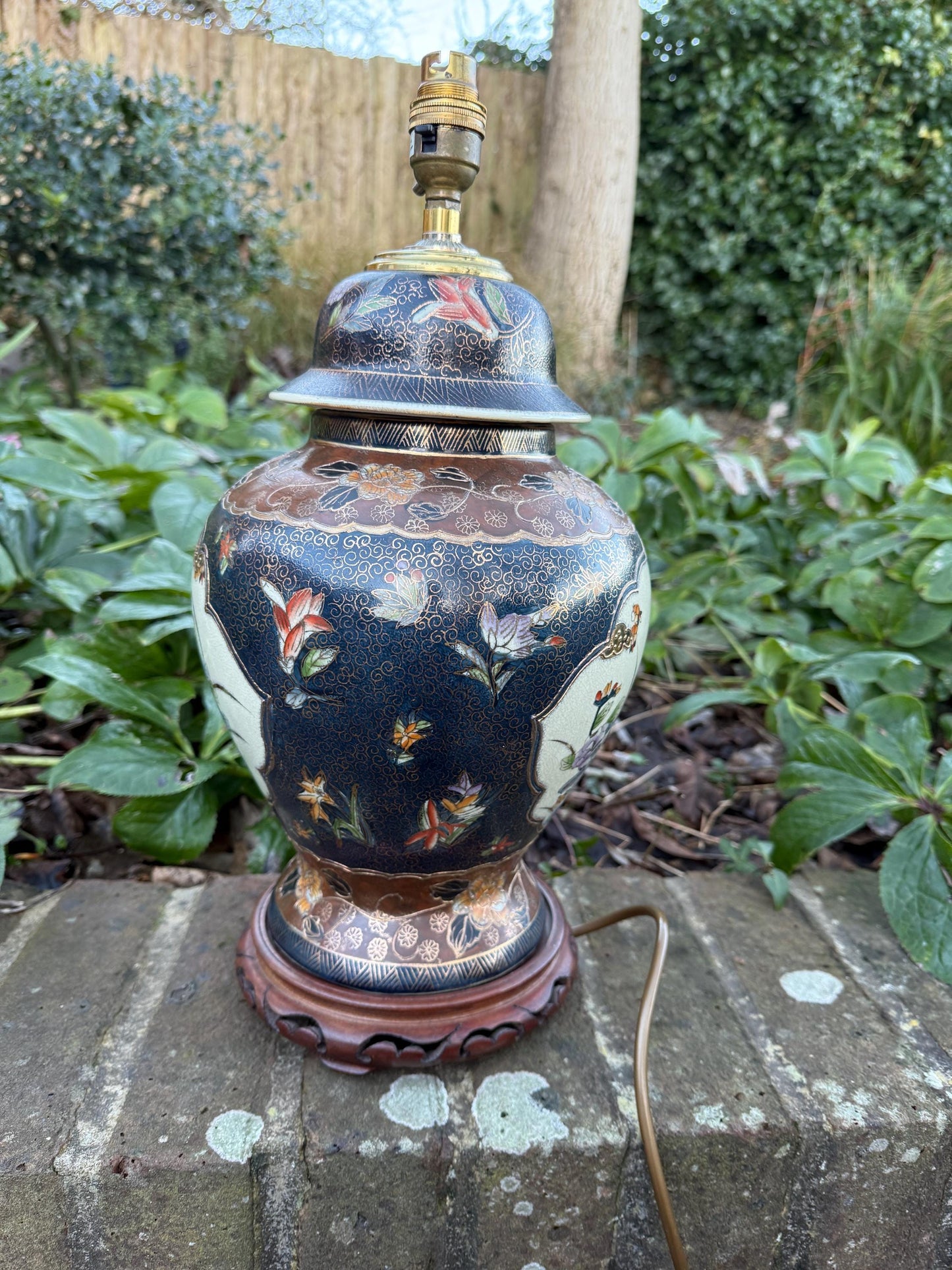 Large Oriental Ginger Jar style Vintage Table Lamp with painted birds, creatures and florals - working condition