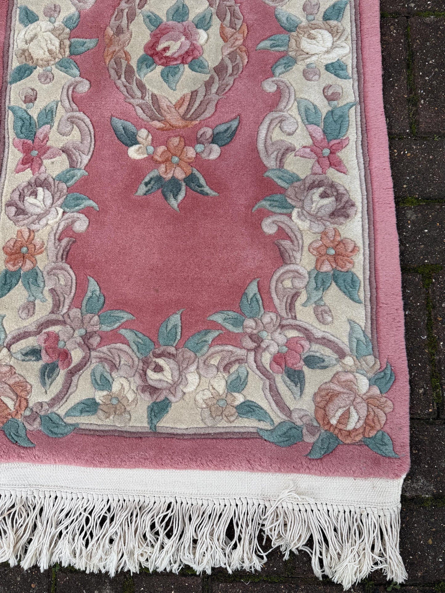 Pink Chinese Woollen Rug in VGC (145cm x 60cm)