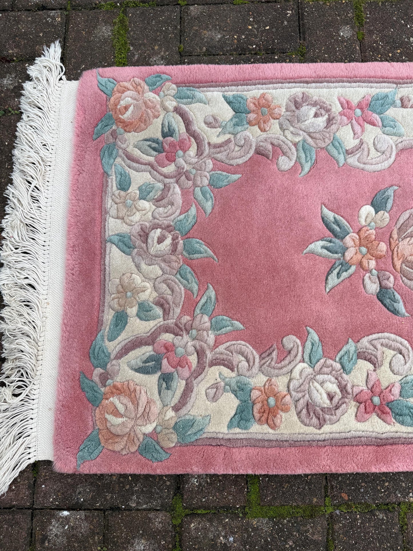 Pink Chinese Woollen Rug in VGC (145cm x 60cm)