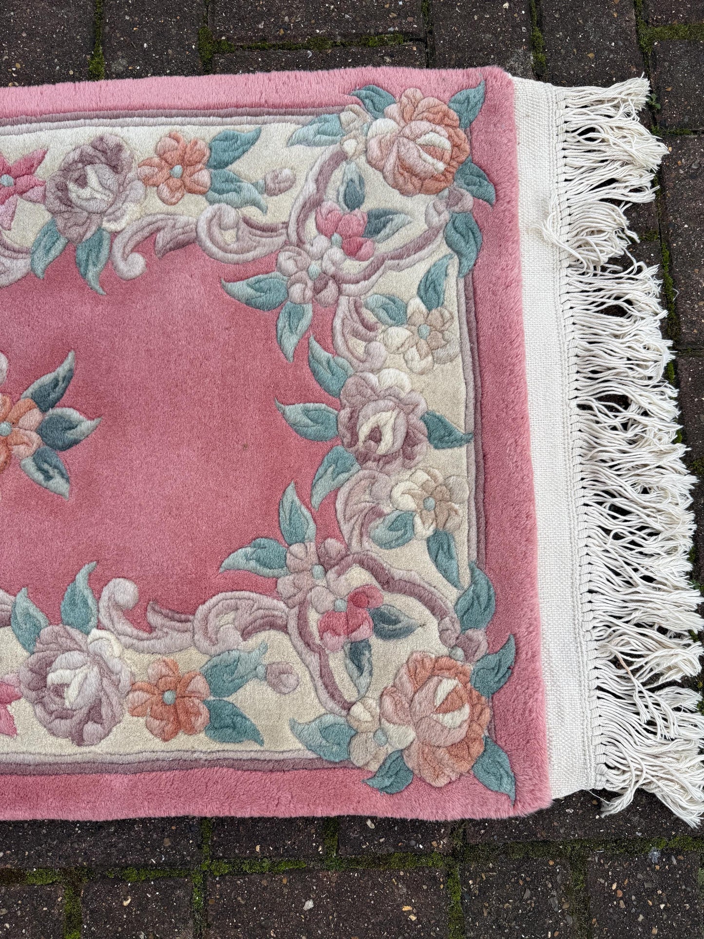 Pink Chinese Woollen Rug in VGC (145cm x 60cm)
