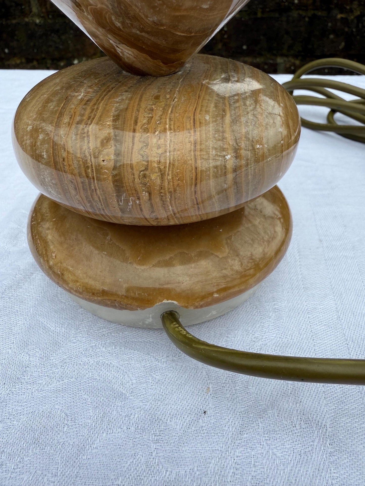 Unusual Vintage Onyx Brown Shaped Table Lamp - PAT tested, 35cm tall