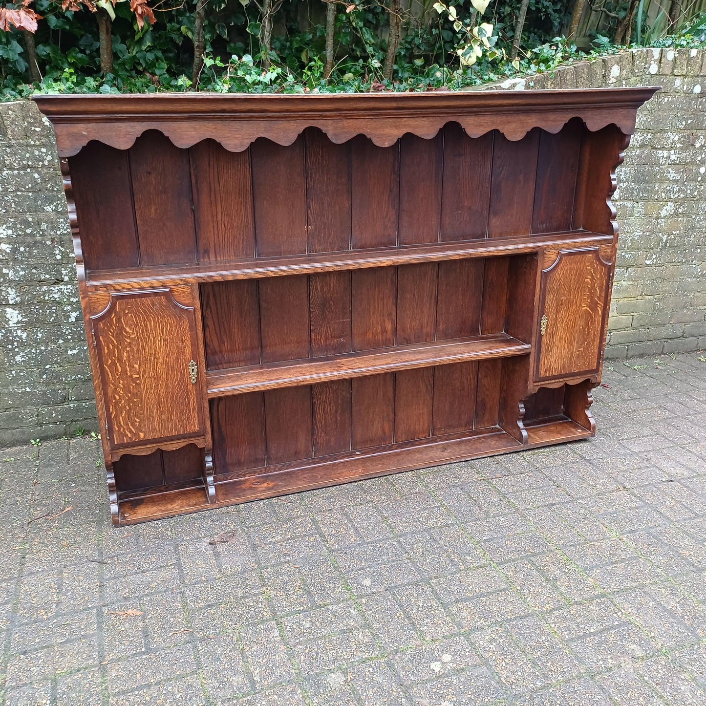Huge Imposing 6ft Victorian Plate Rack Dresser Top Display Shelves Made of Solid Oak with 2 Cupboards FREE HAND Delivery