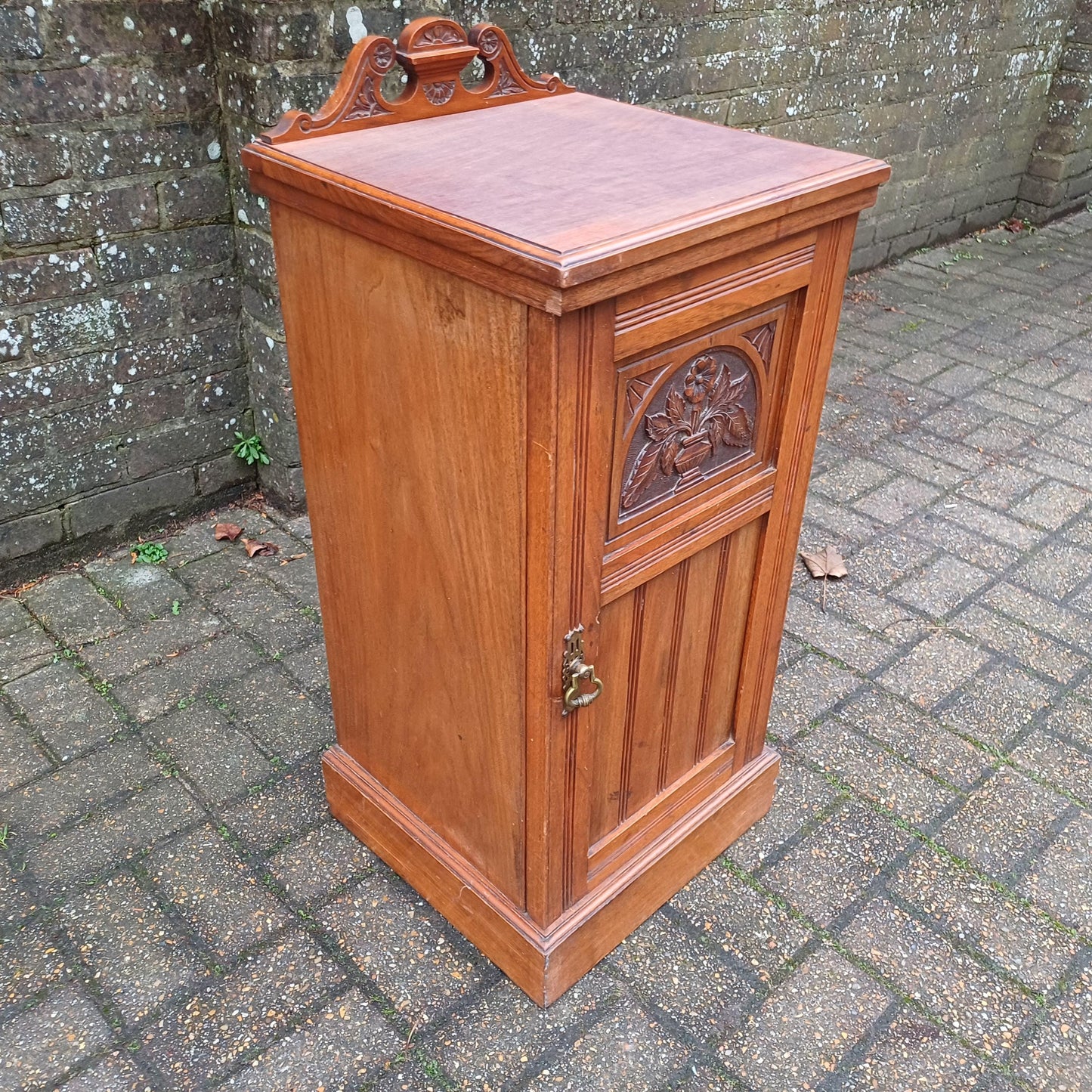 Top Quality Vintage Late Victorian Walnut Bedside or Pot Cupboard