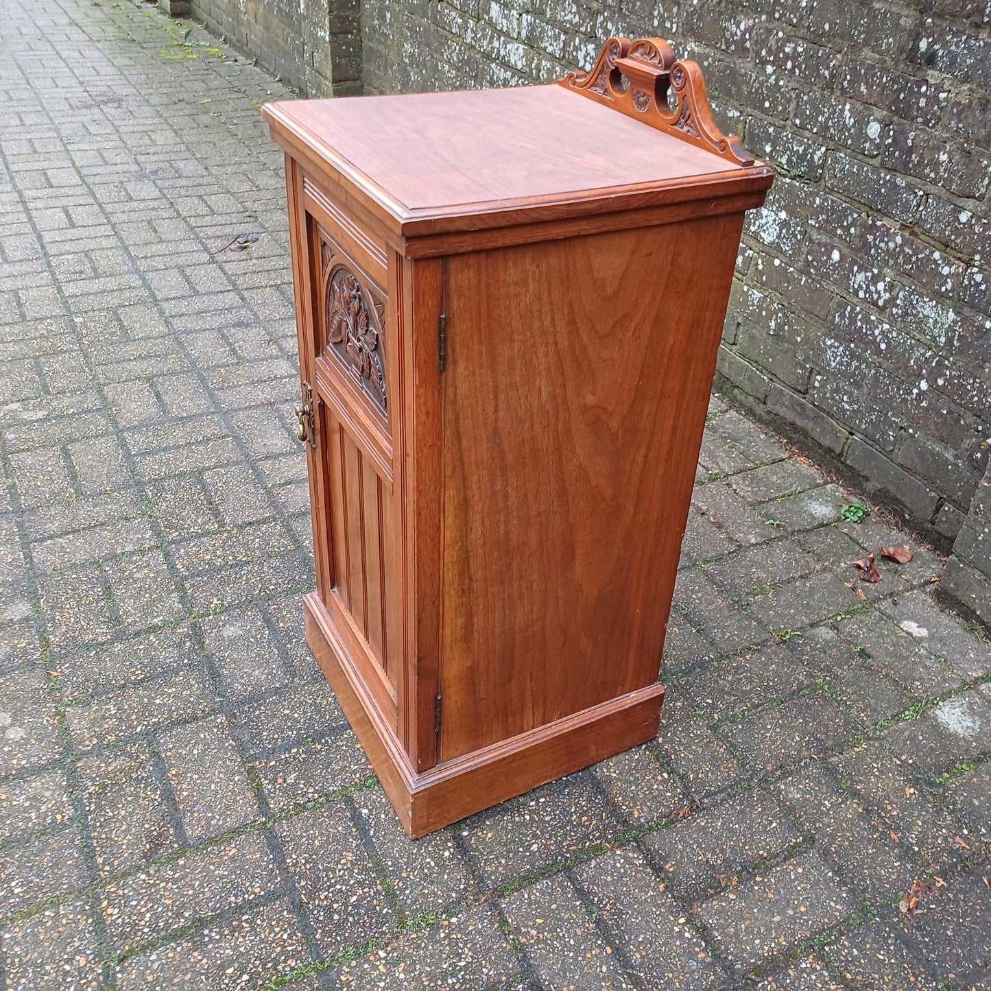 Top Quality Vintage Late Victorian Walnut Bedside or Pot Cupboard