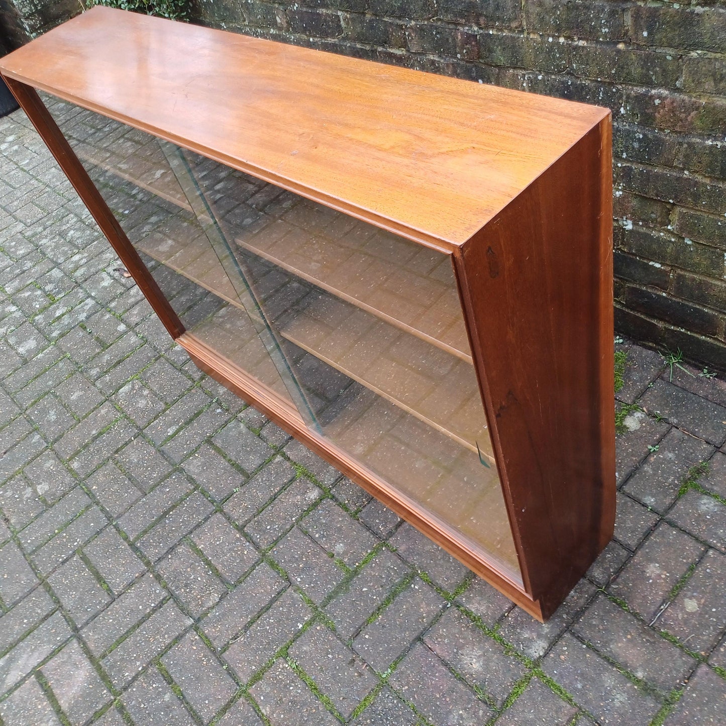 Classic Solid Wood Mid Century Retro Glazed Display Bookcase with Thick Glass Doors FREE HAND Delivery.