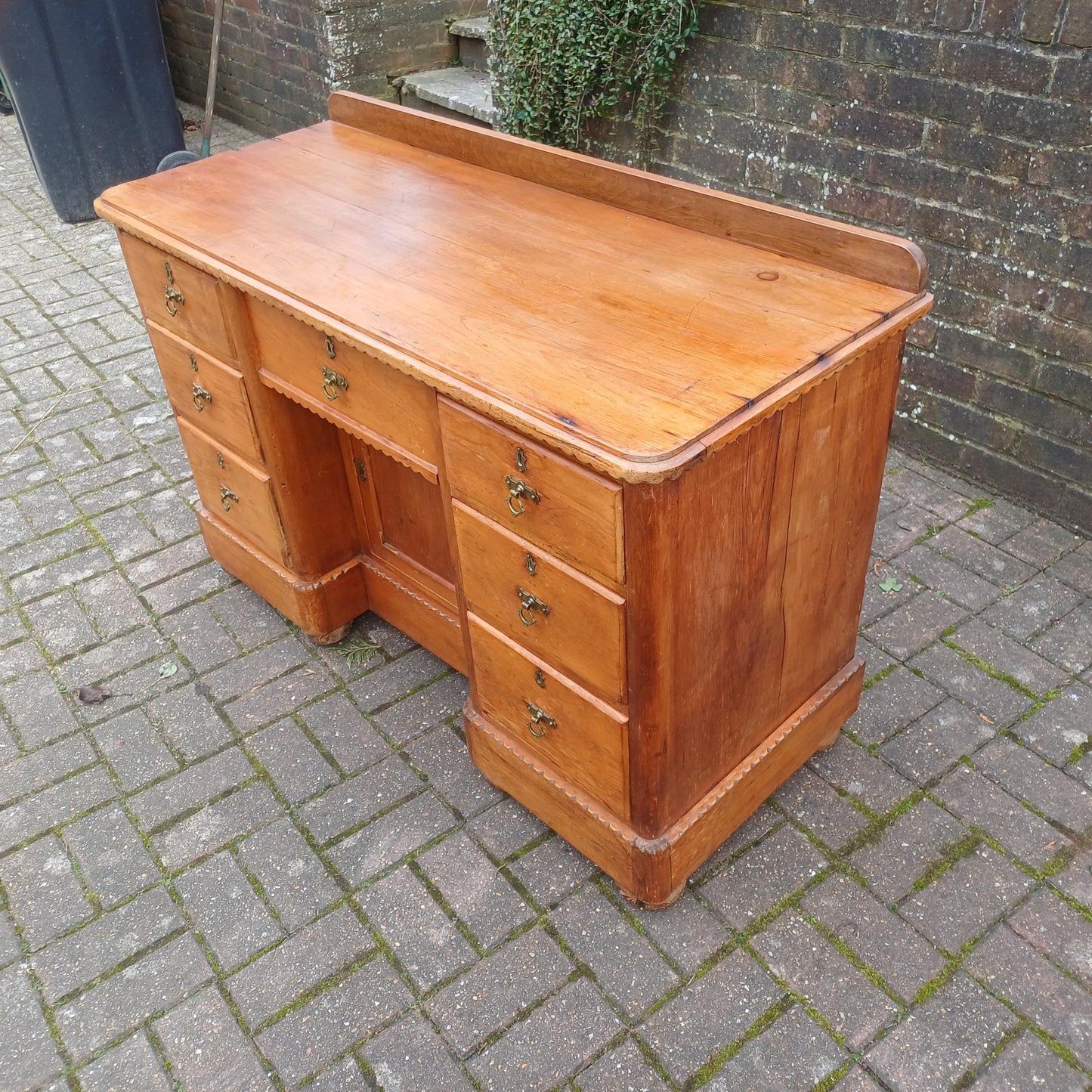 Superb Vintage Victorian Stripped Pine Sideboard or Chest of Drawers FREE HAND Delivery
