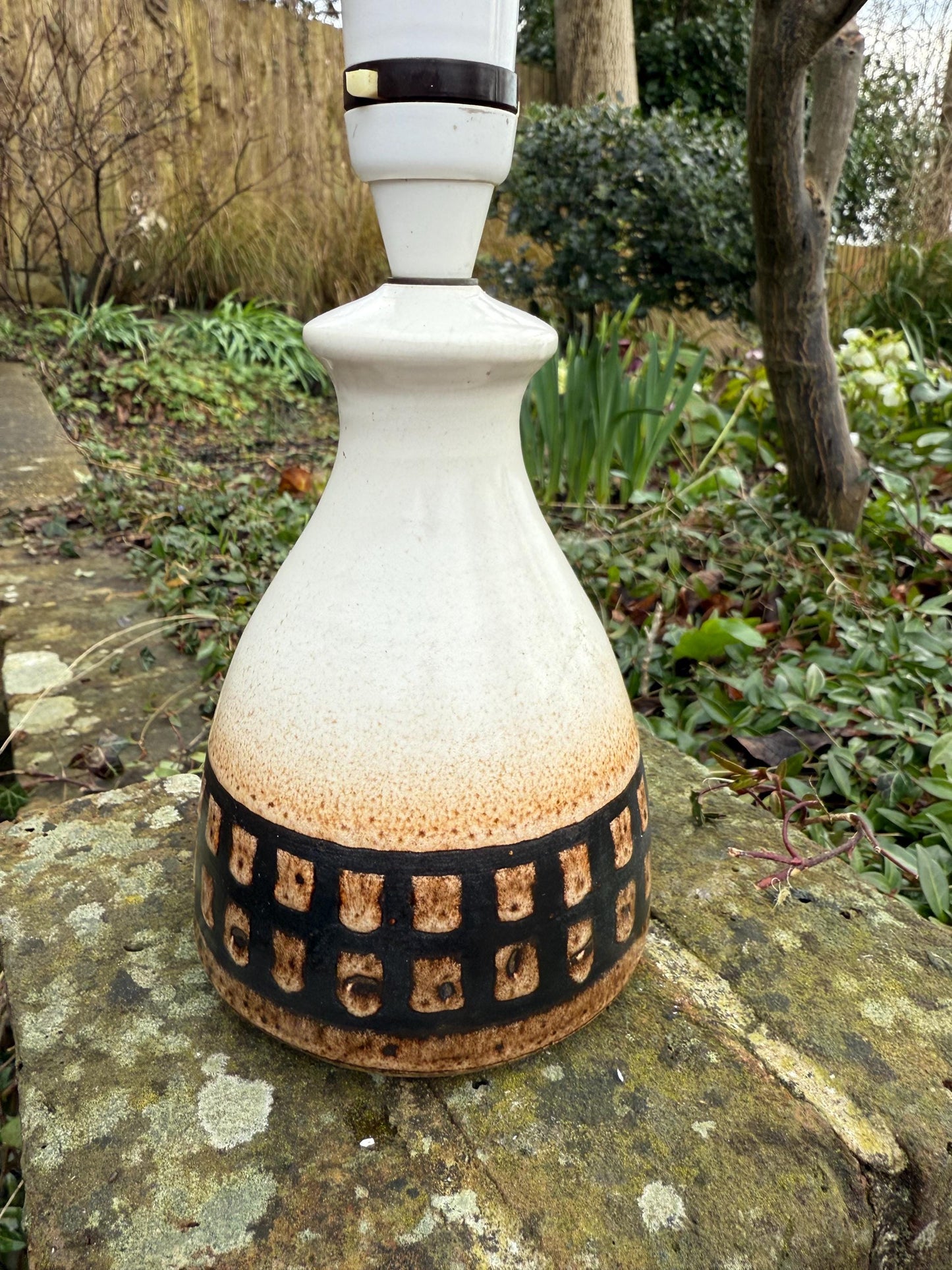 Vintage Iden Rye Pottery table lamp, Retro stoneware, handcrafted and handpainted vintage table Lamp - VGC working