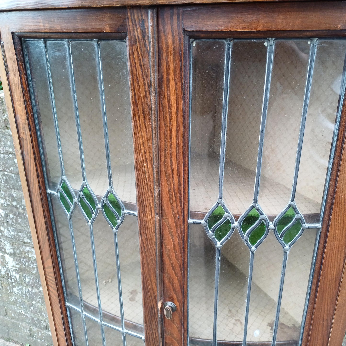 Thin Vintage Antique Pretty & Practical 1920s Oak Corner Cupboard Leaded Light Doors FREE HAND Delivery