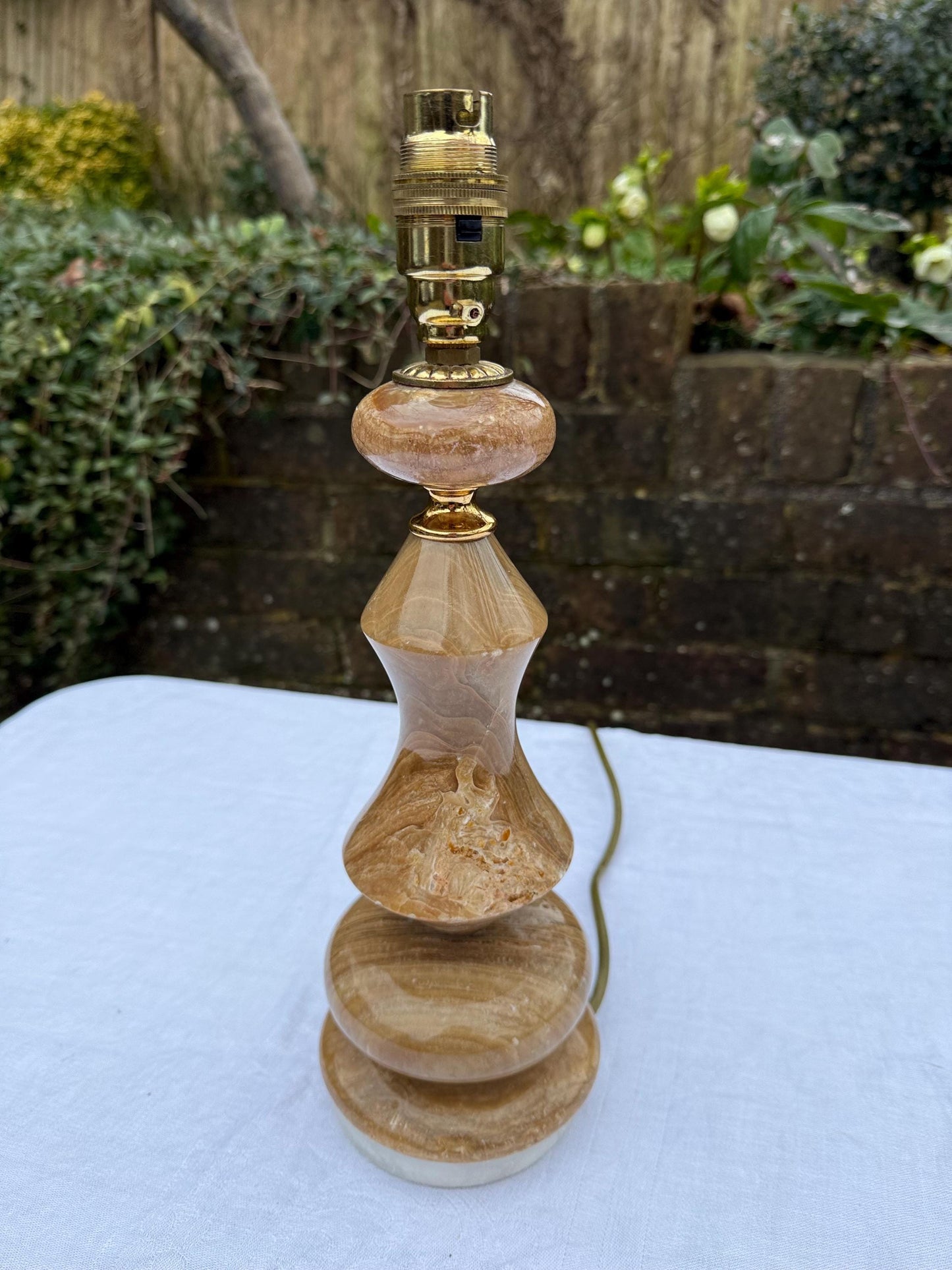 Unusual Vintage Onyx Brown Shaped Table Lamp - PAT tested, 35cm tall