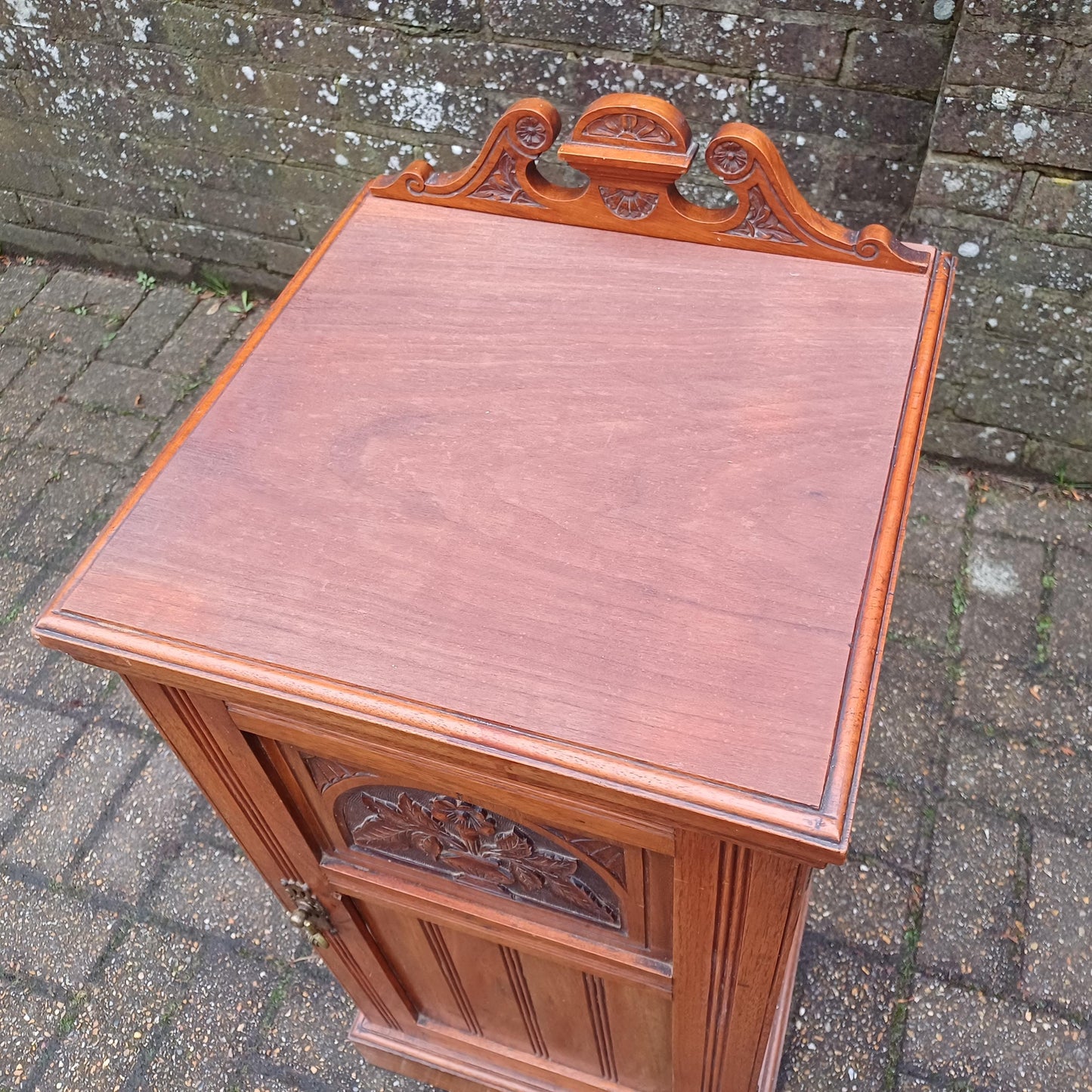 Top Quality Vintage Late Victorian Walnut Bedside or Pot Cupboard