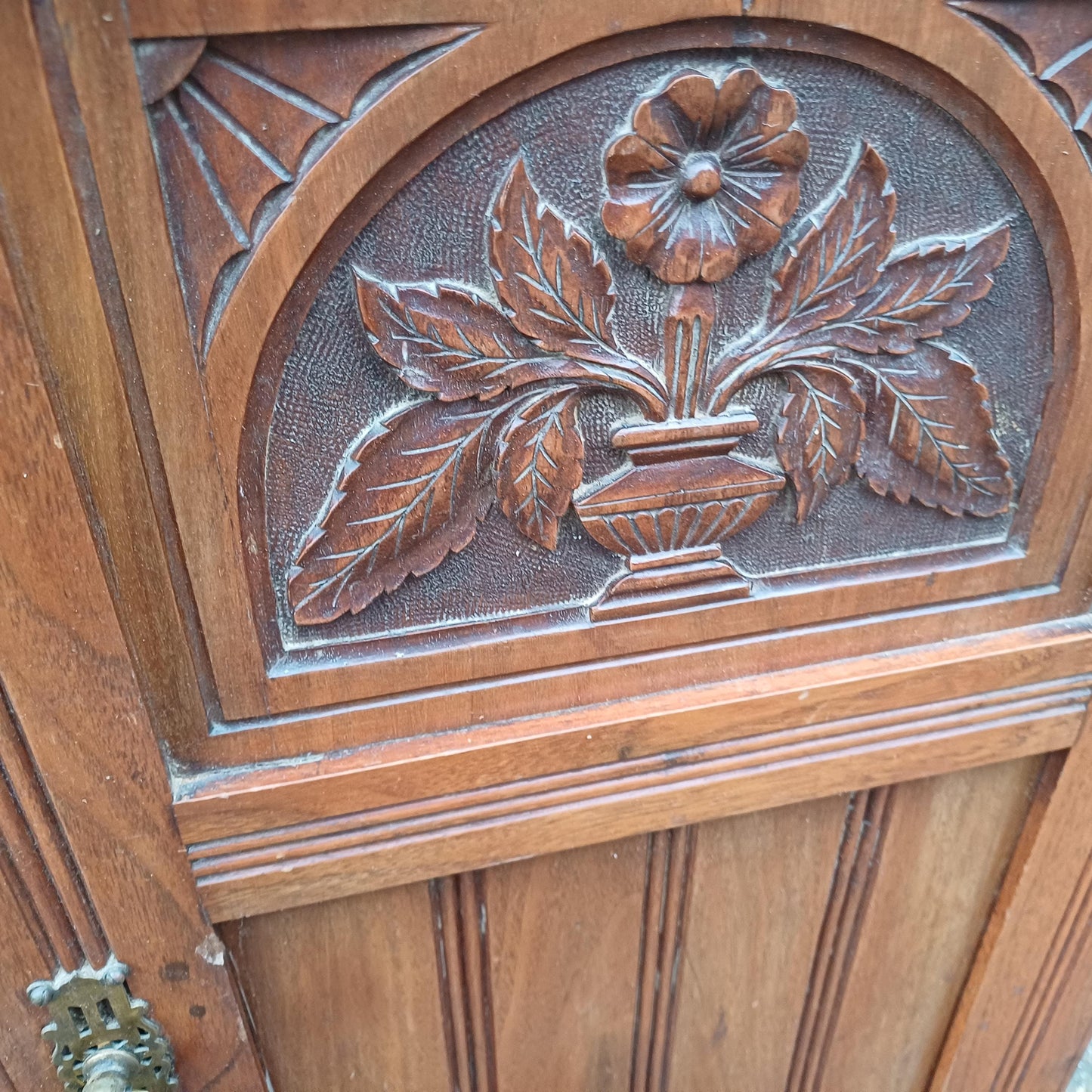 Top Quality Vintage Late Victorian Walnut Bedside or Pot Cupboard