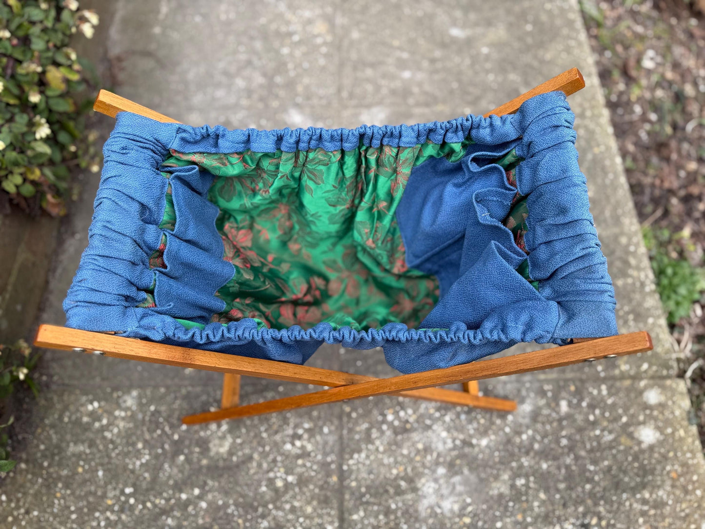 Vintage Knitting or Craft Folding Basket – wooden frame gorgeous Royal Blue & Emerald Green Basket; retro knitting basket, storage basket
