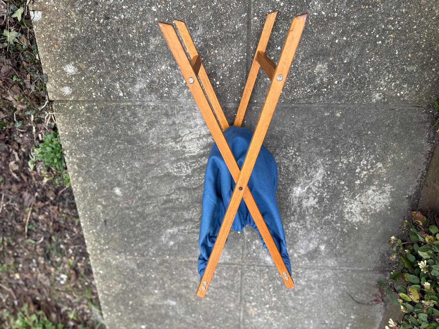Vintage Knitting or Craft Folding Basket – wooden frame gorgeous Royal Blue & Emerald Green Basket; retro knitting basket, storage basket