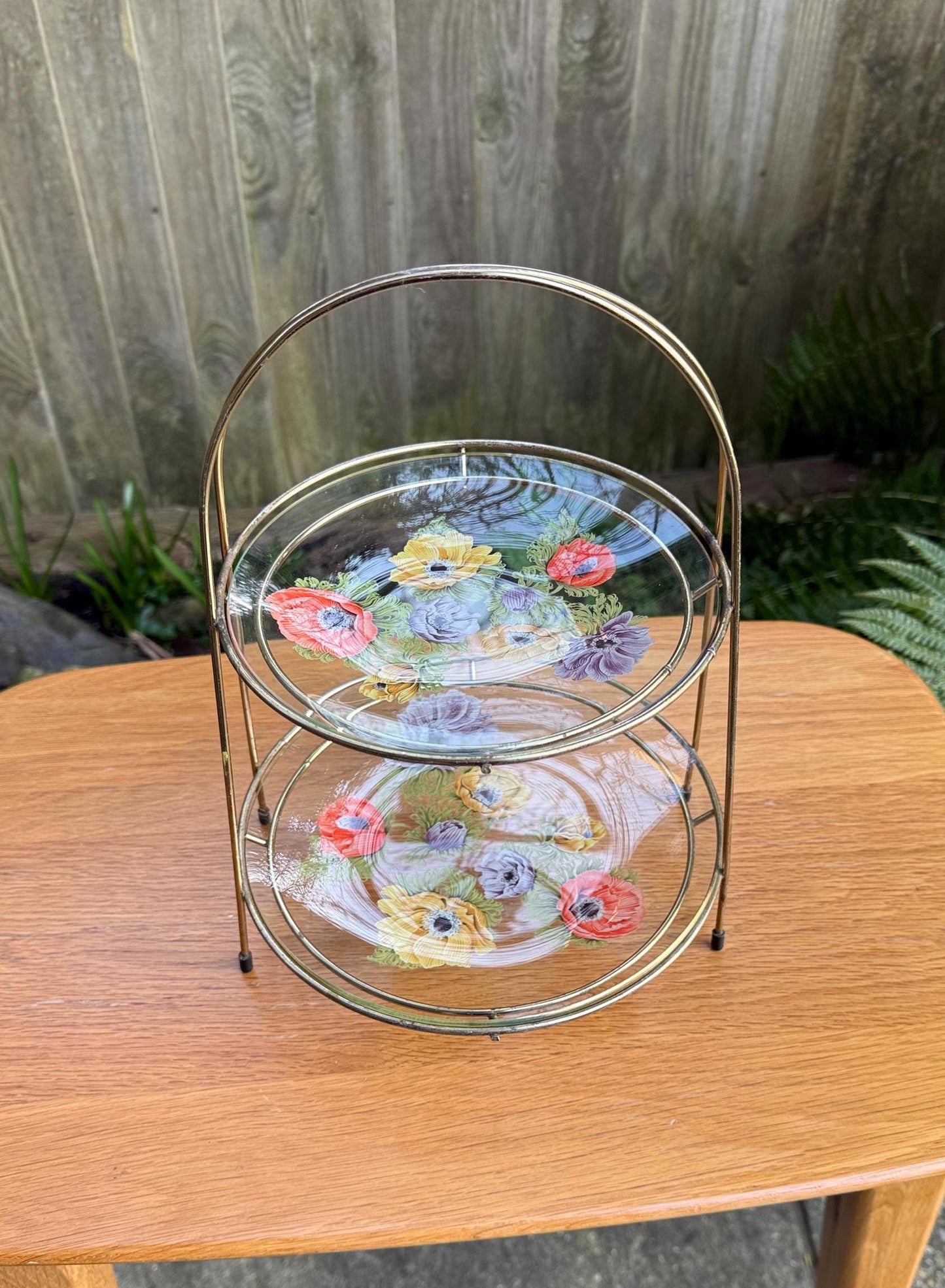 retro cakeplate and stand.