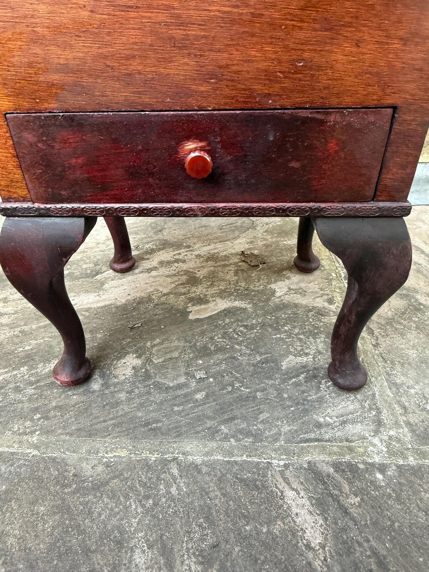 Mid Century Superb Quality Vintage Workbox. Sewing paraphernalia