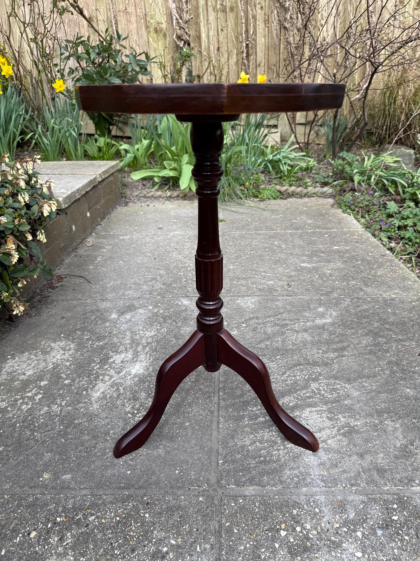 Classic Vintage Wine or Lamp Table with green leatherette top (end table, coffee table), vintage wooden wine table, faux leather top