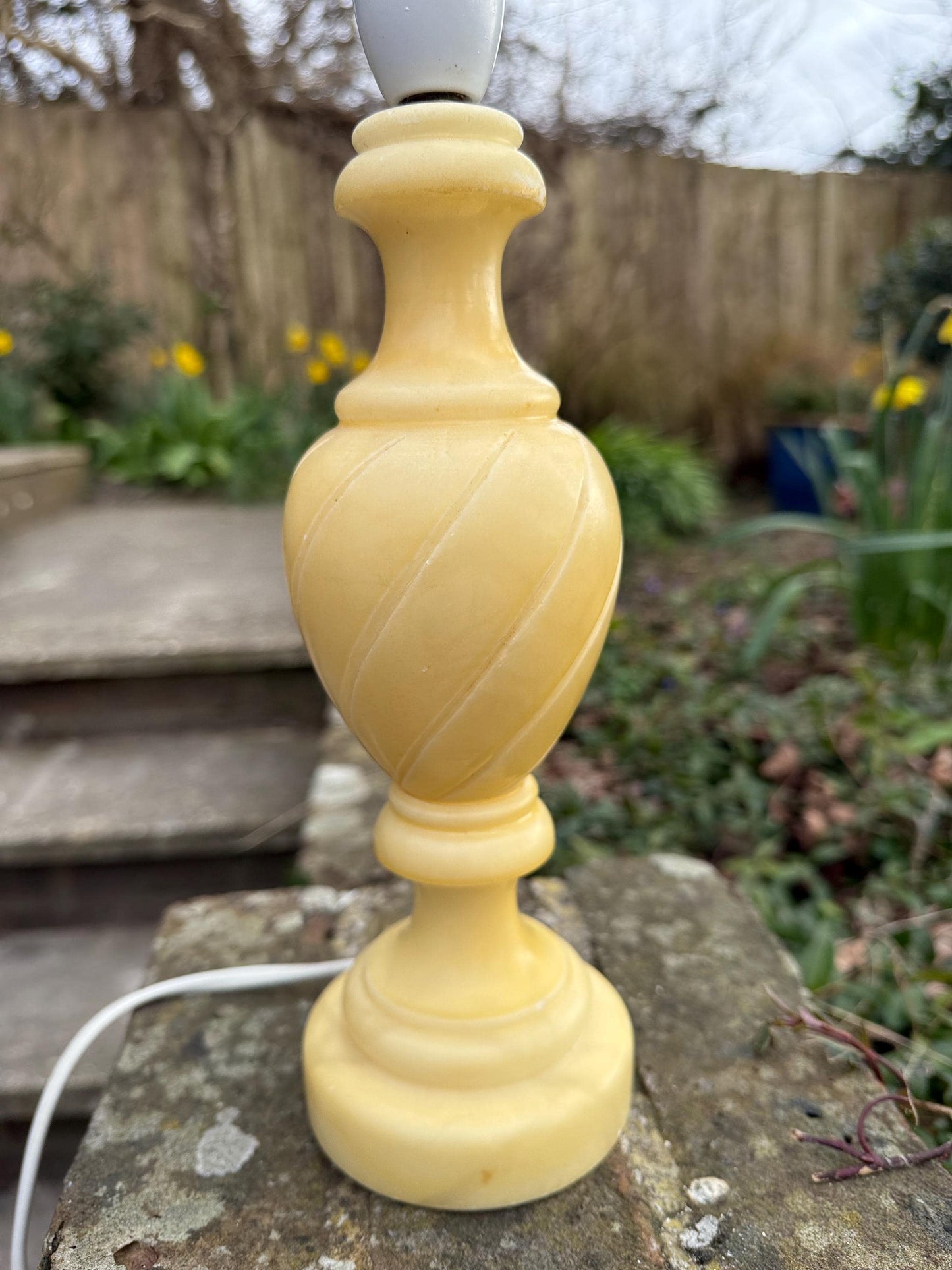 Vintage Cream Alabaster Table Lamp made for Debenhams, Made in Italy - PAT tested, working 1970s/early 80s