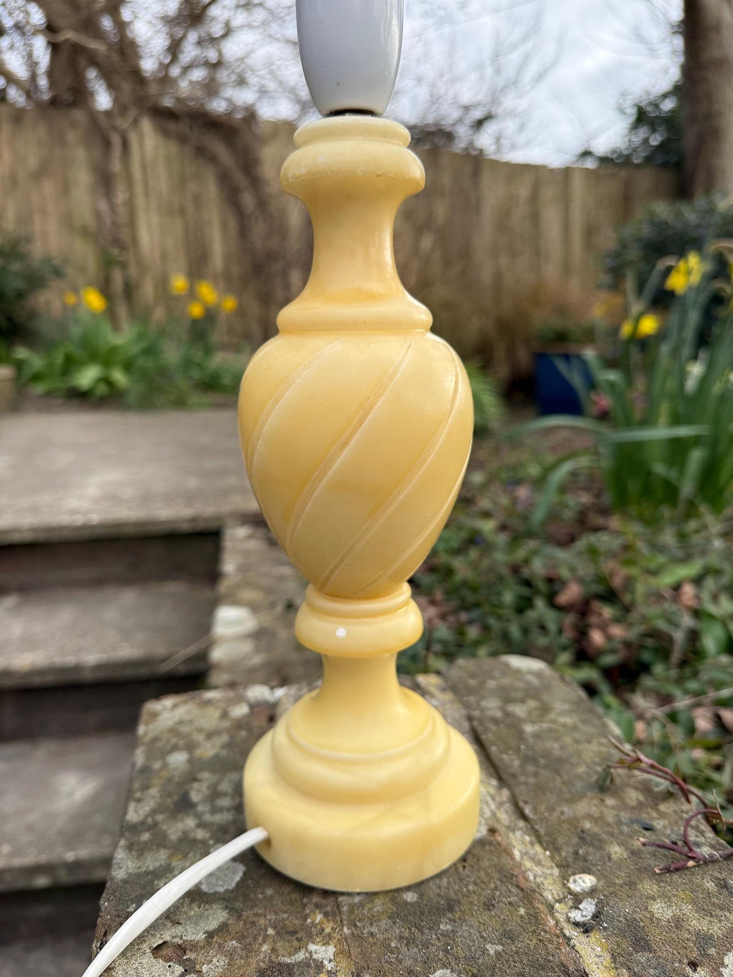 Vintage Cream Alabaster Table Lamp made for Debenhams, Made in Italy - PAT tested, working 1970s/early 80s