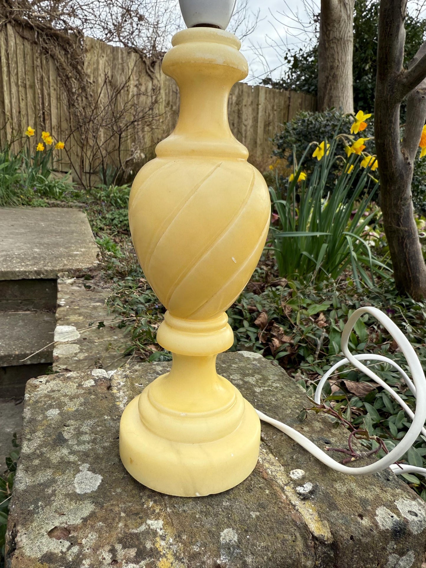 Vintage Cream Alabaster Table Lamp made for Debenhams, Made in Italy - PAT tested, working 1970s/early 80s