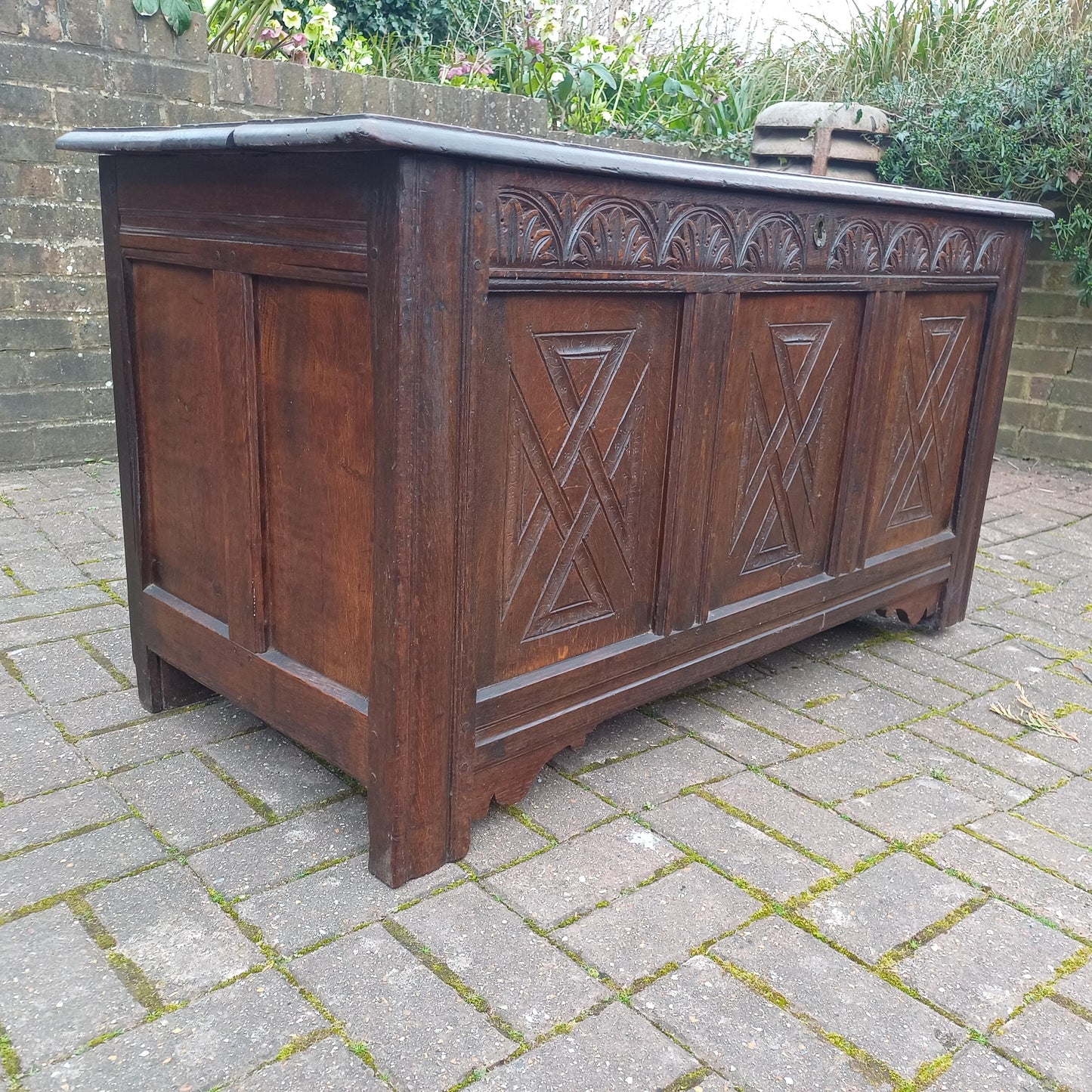 Huge Classic Antique Vintage Old English Oak Mid 19th Century Oak Trunk or Coffer FREE HAND Delivery