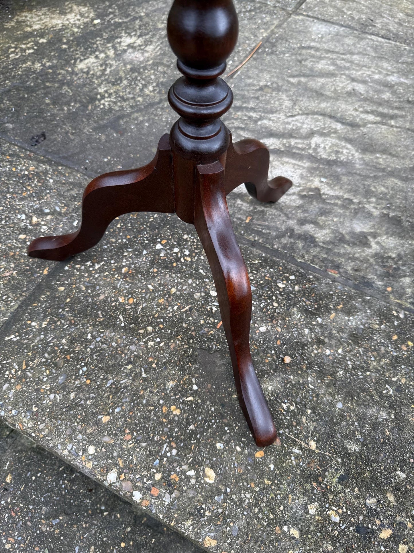 Classic Vintage Wine Table or Lamp Table (end table, coffee table), vintage wooden wine table