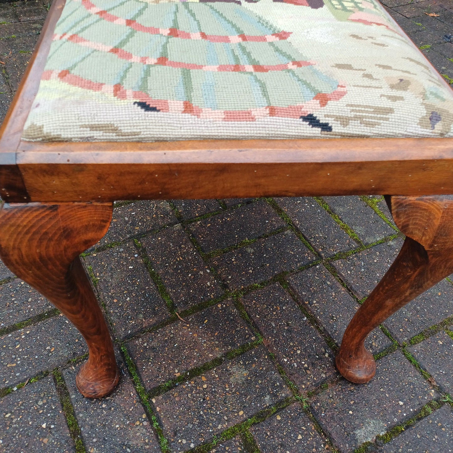Vintage Chippendale Revival Wooden Stool with Cabriole Legs, Needlepoint Seat, Tapestry Mahogany Frame - excellent stool mid-Century replica