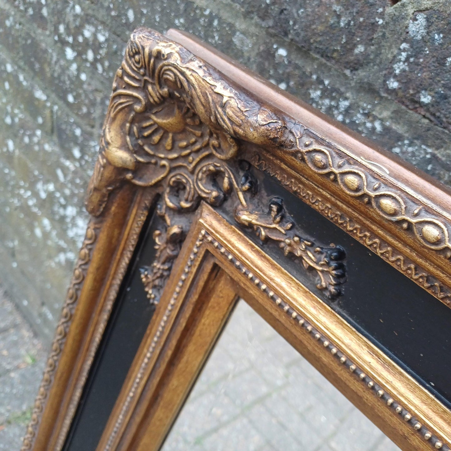 Huge Vintage Chunky and Imposing Vintage Baroque-Style Wall Mirror Ornate Gilt & Black Frame FREE HAND Delivery