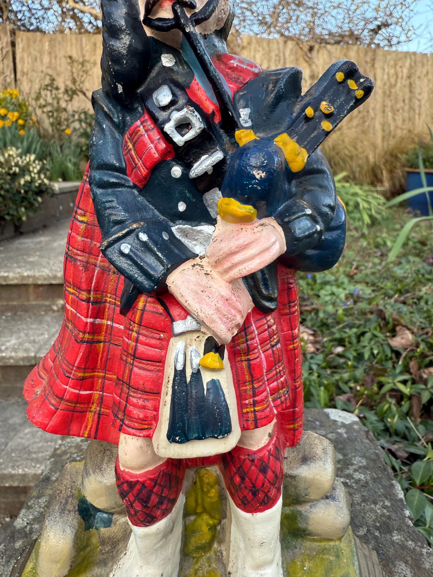Vintage Highland Piper Door Stop - cast iron, mid-century Scottish Piper door stop, vgc