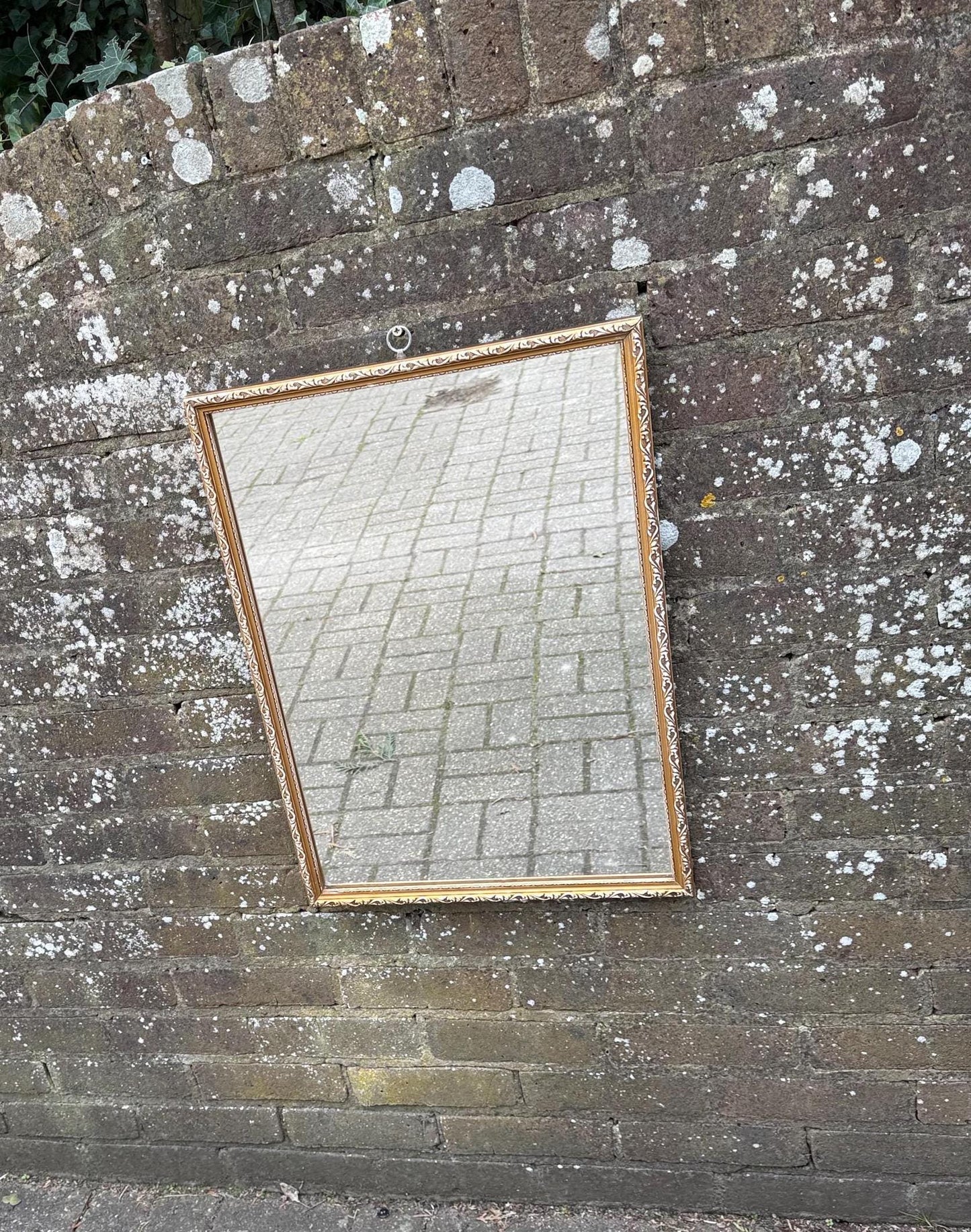 retro gilt mirror with a hand finished cream and gold finish. quality vintage 1970s gold mirror. portrait vertical gold gilt vintage mirror