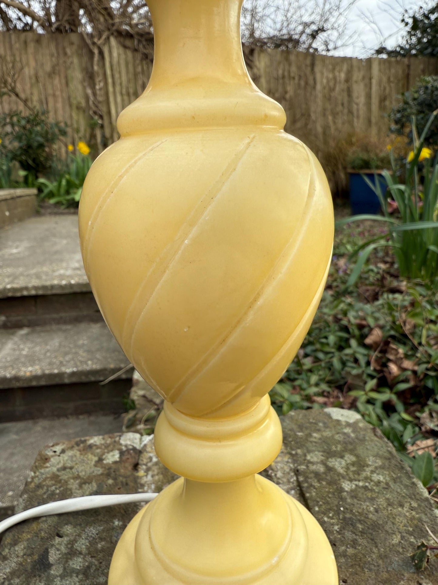 Vintage Cream Alabaster Table Lamp made for Debenhams, Made in Italy - PAT tested, working 1970s/early 80s