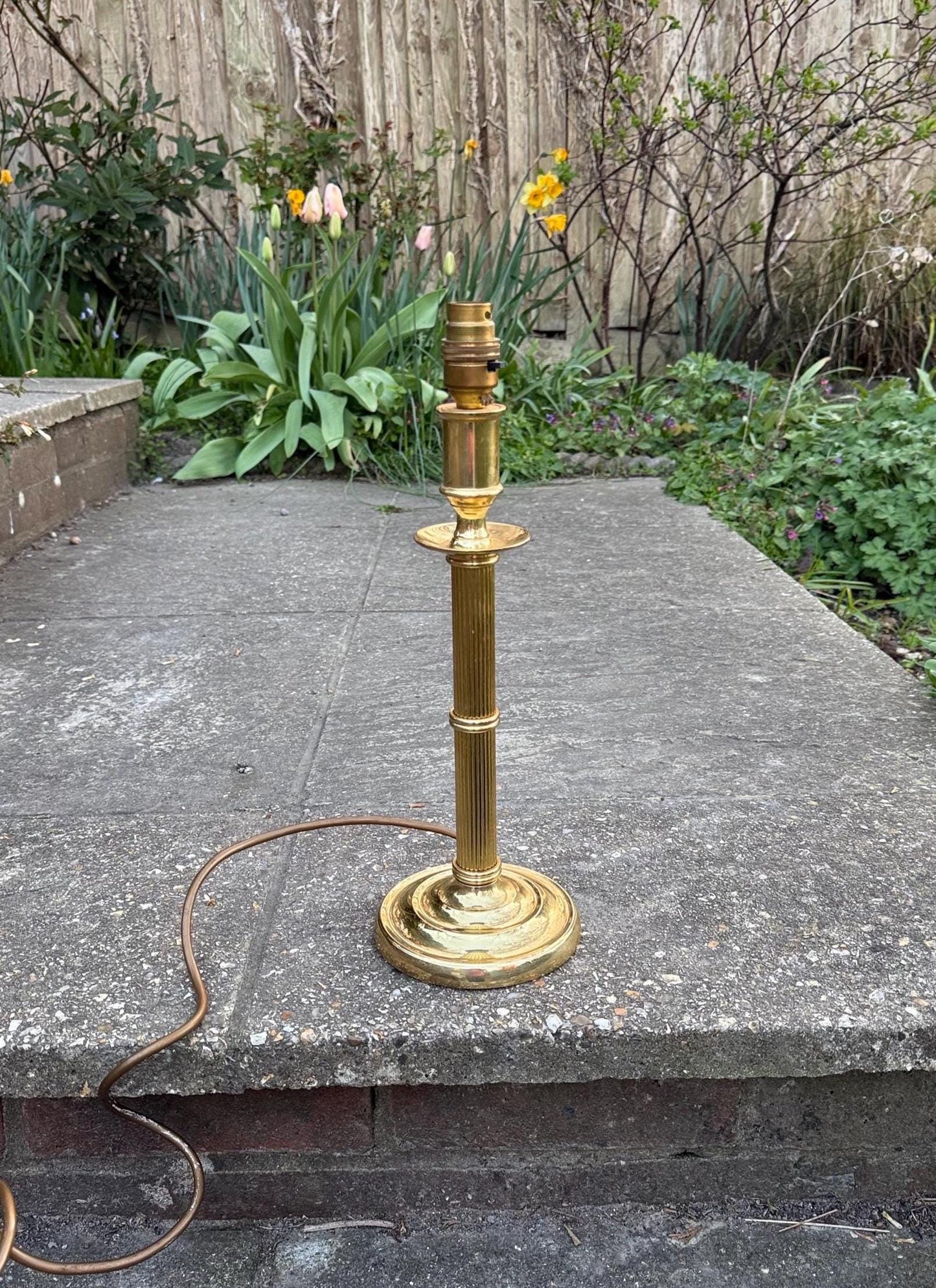 Valsan Brass Lamp. Vintage Brass Lamp. Quality brass lamp. PAT tested