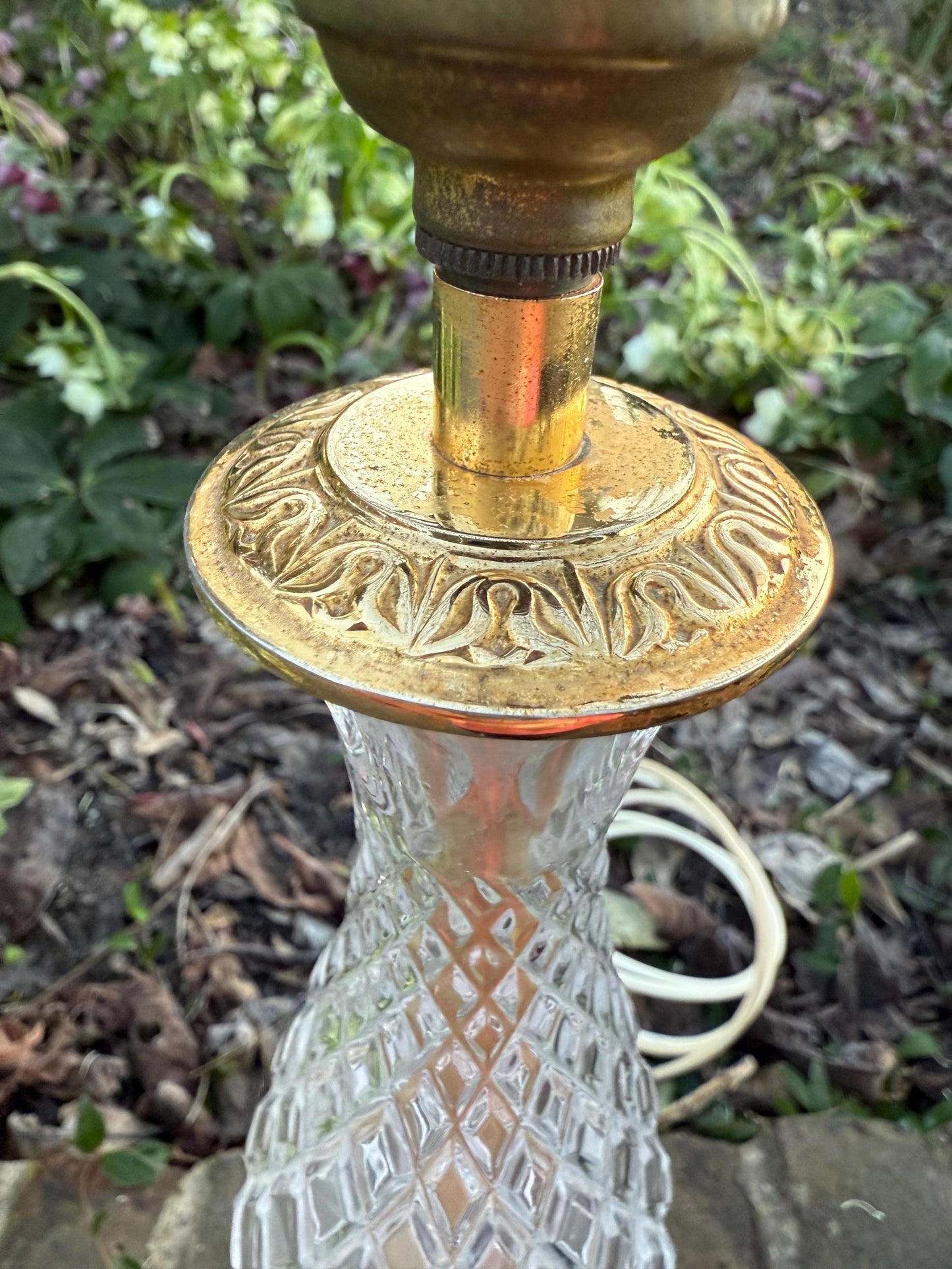 Rare mid-century Cut Glass and Metal vintage tall table lamp, Hollywood Regency Style, 44cm tall