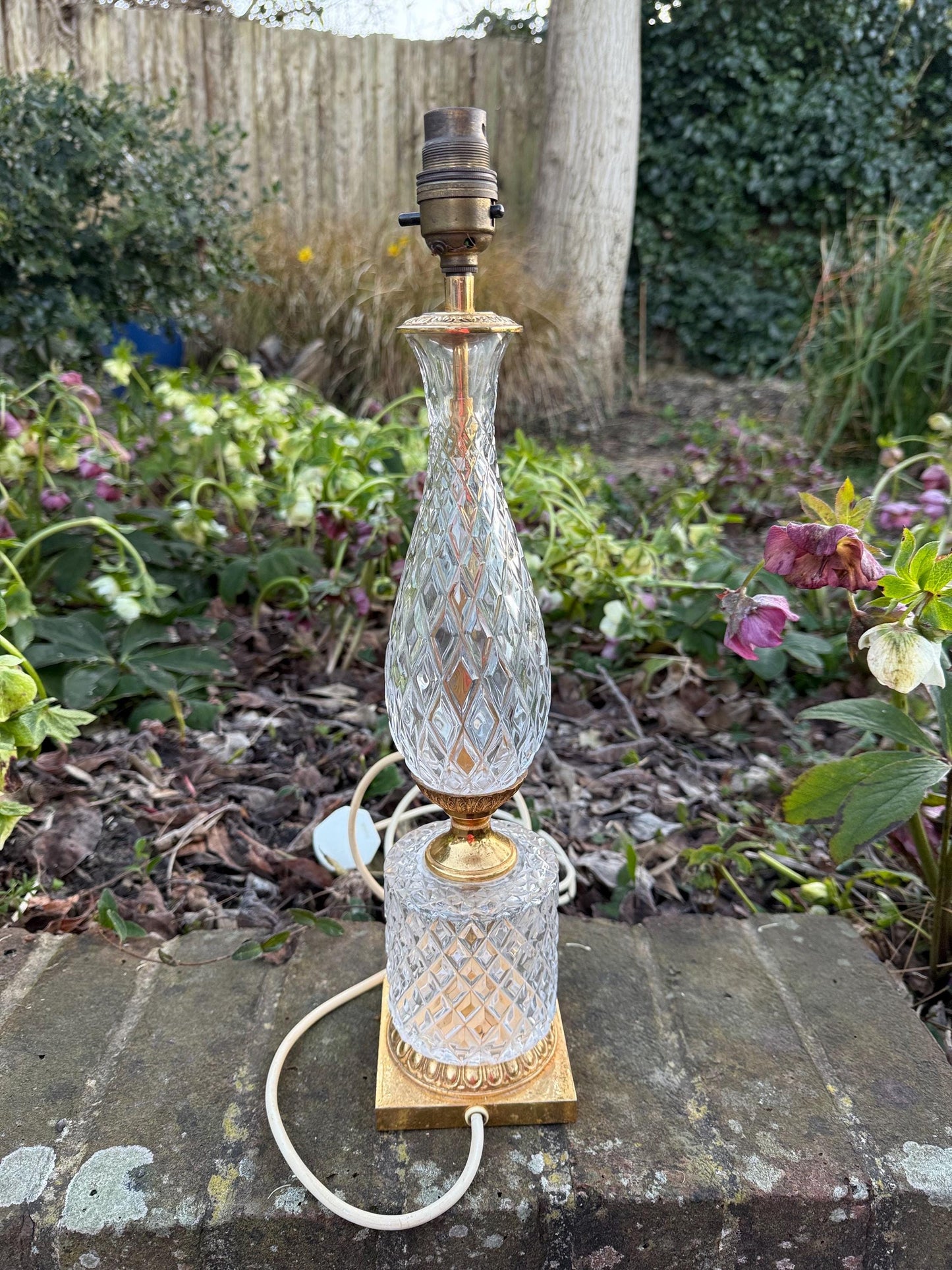 Rare mid-century Cut Glass and Metal vintage tall table lamp, Hollywood Regency Style, 44cm tall