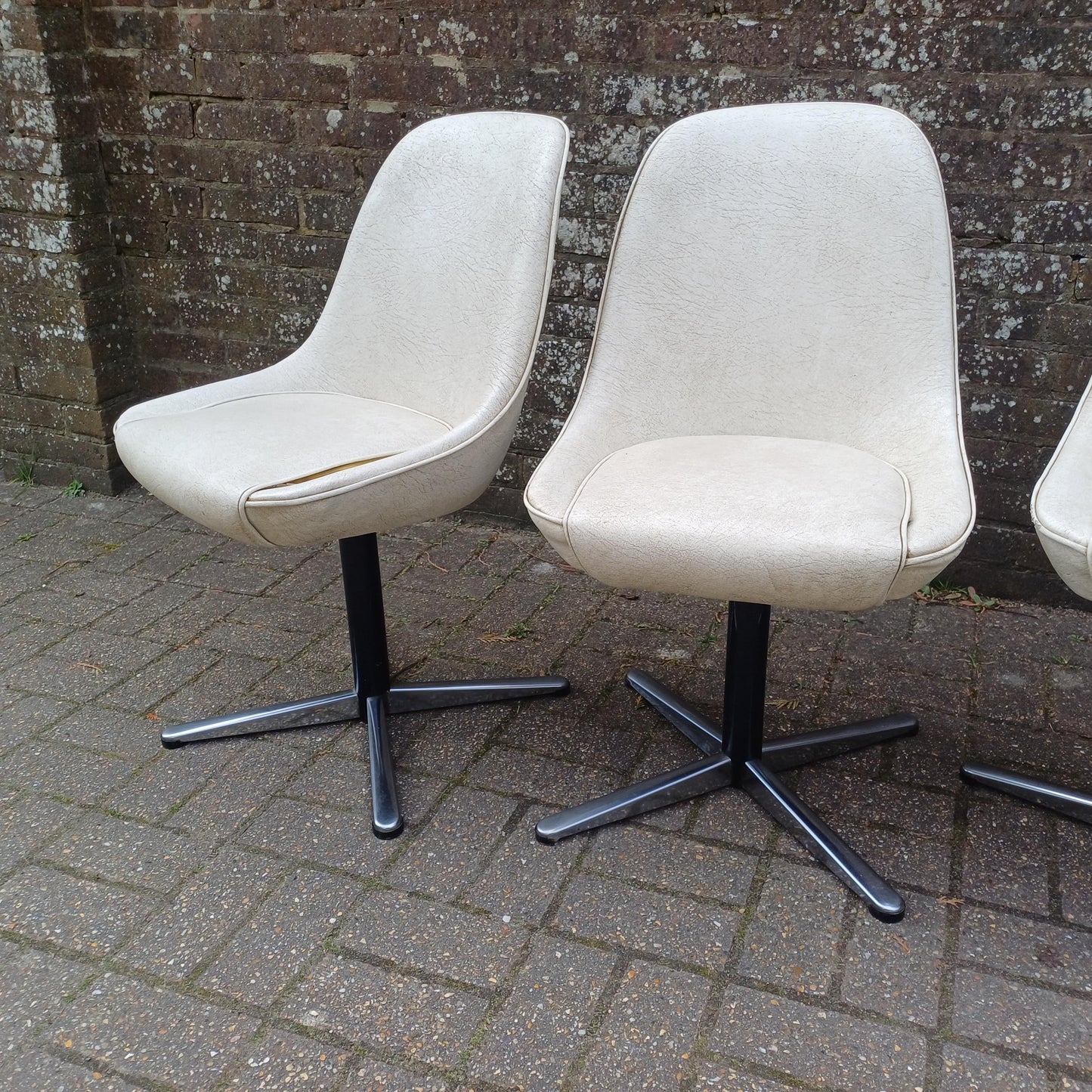 Set of 4 Vintage Retro Centa 70s Chrome Plastic and Vinyl Dining Chairs FREE HAMD Delivery