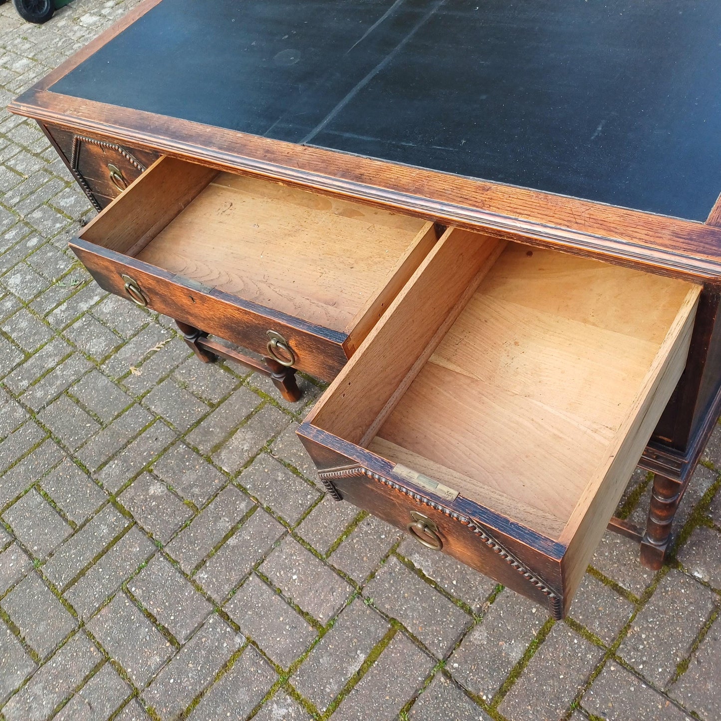 Large Vintage Antique Solid Oak Desk 5 Drawers Top Quality FREE HAND Delivery