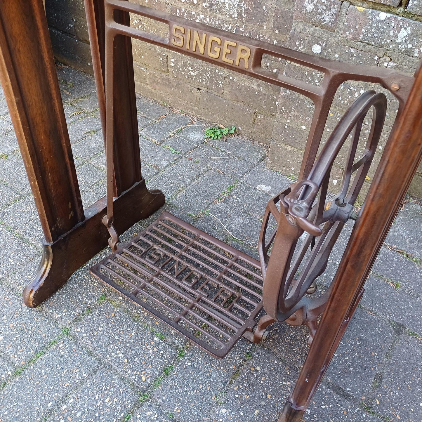 Upcycled Vintage Singer Treadle Sewing Machine Base Table Stripped Repurposed Oak Top Industrial Style FREE HAND Delivery