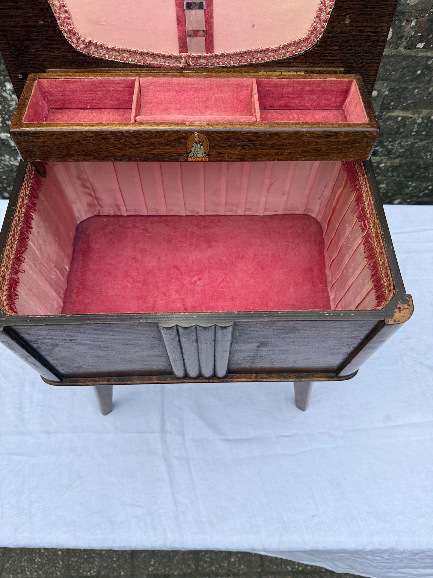 Vintage Sewing Box, wooden vintage work box, made by Morco in the 1940s-50s, pink and velvet satin lining; labelled.