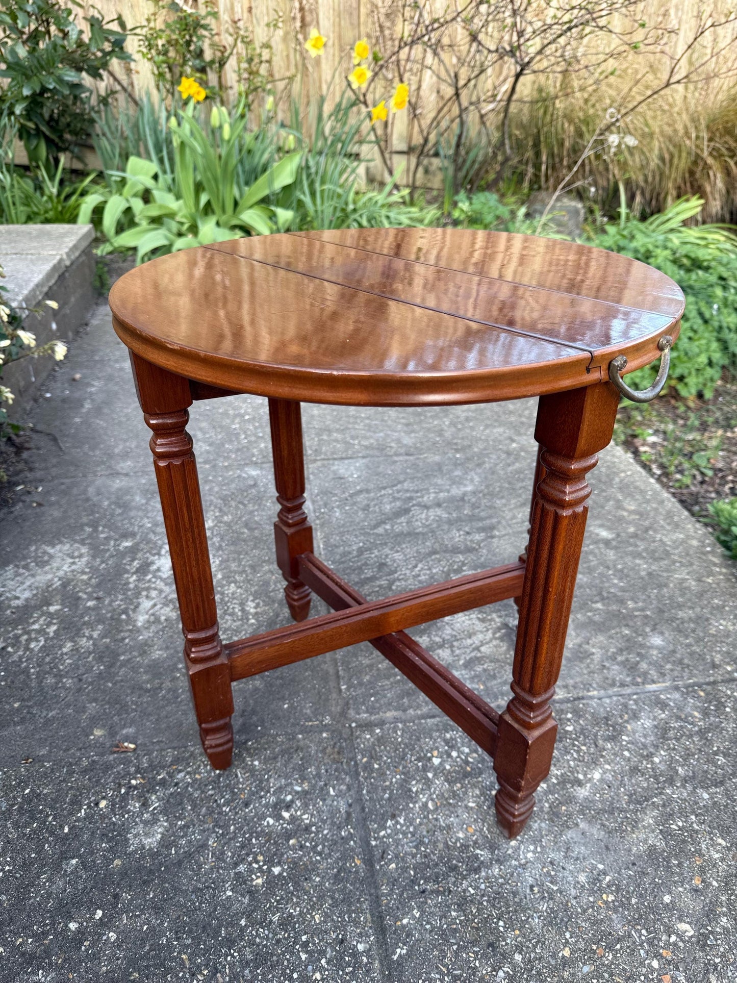 Classic vintage fold up wooden table, end table, coffee table, plant stand - 1980s