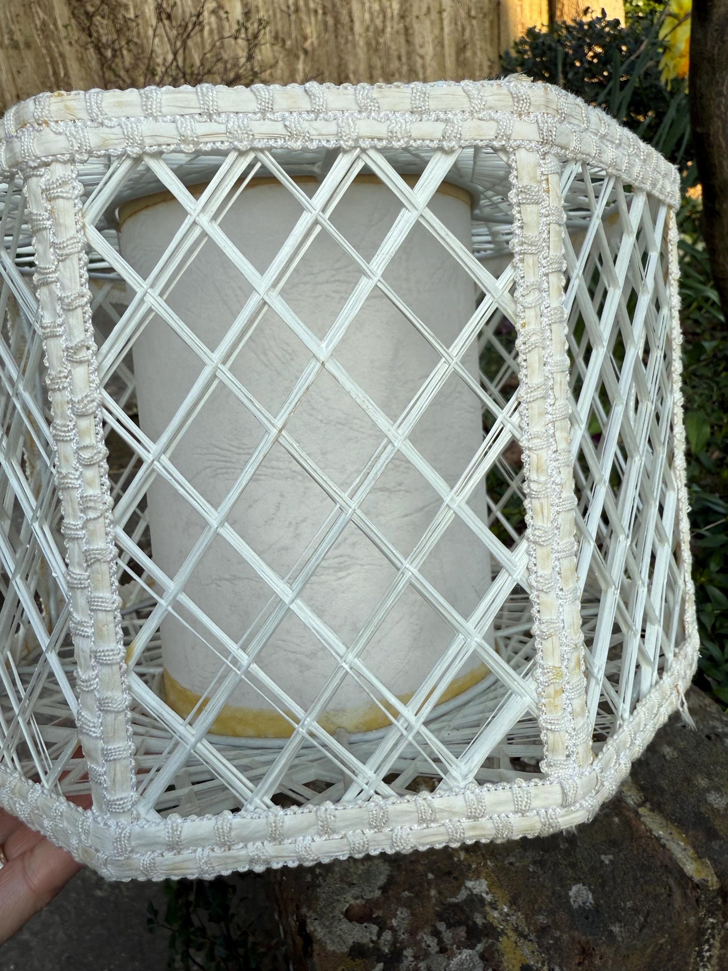 Rare Vintage 1960s woven lattice lamp shade in off white, internal diffuser, geometric form - VGC