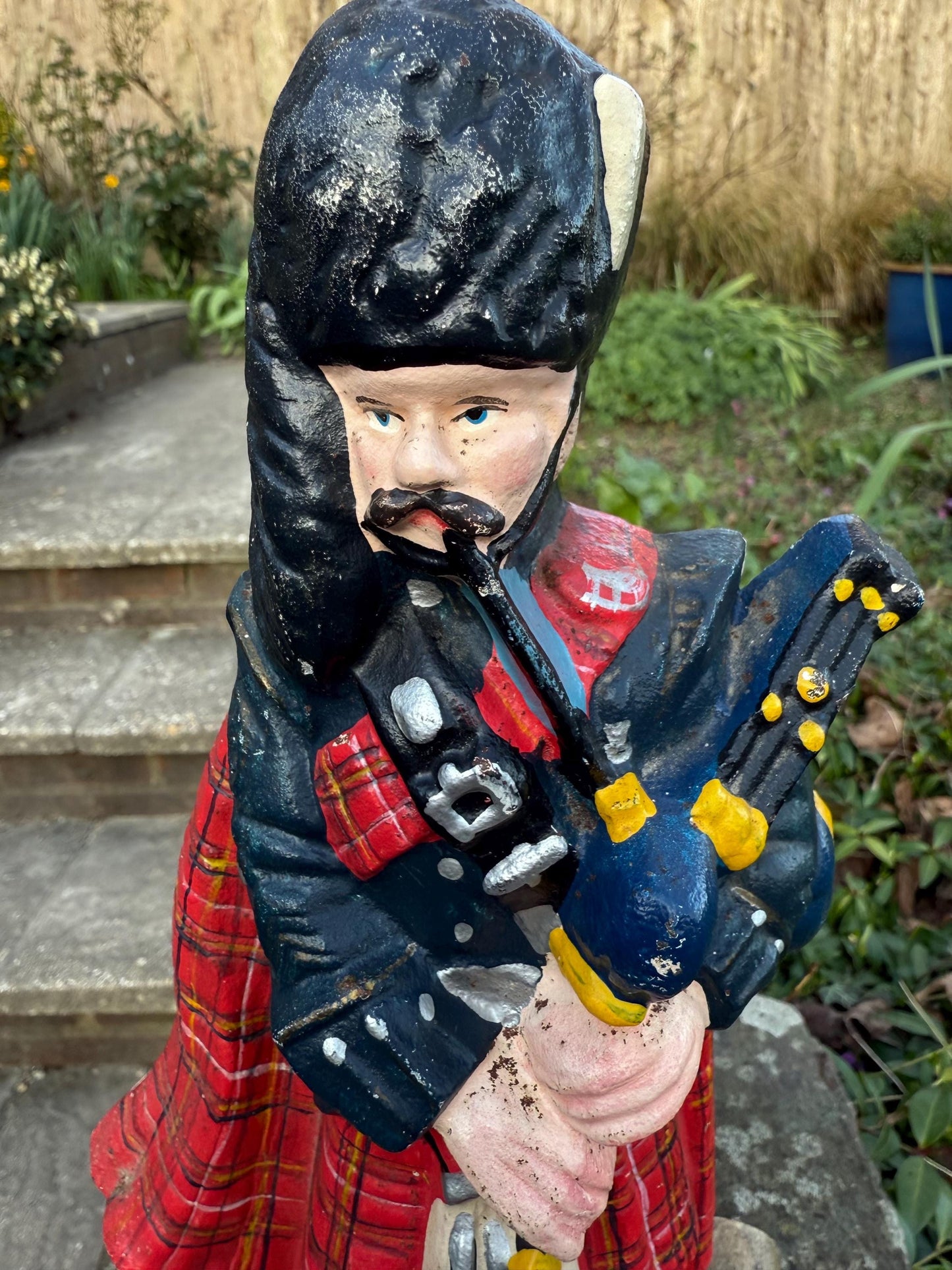 Vintage Highland Piper Door Stop - cast iron, mid-century Scottish Piper door stop, vgc