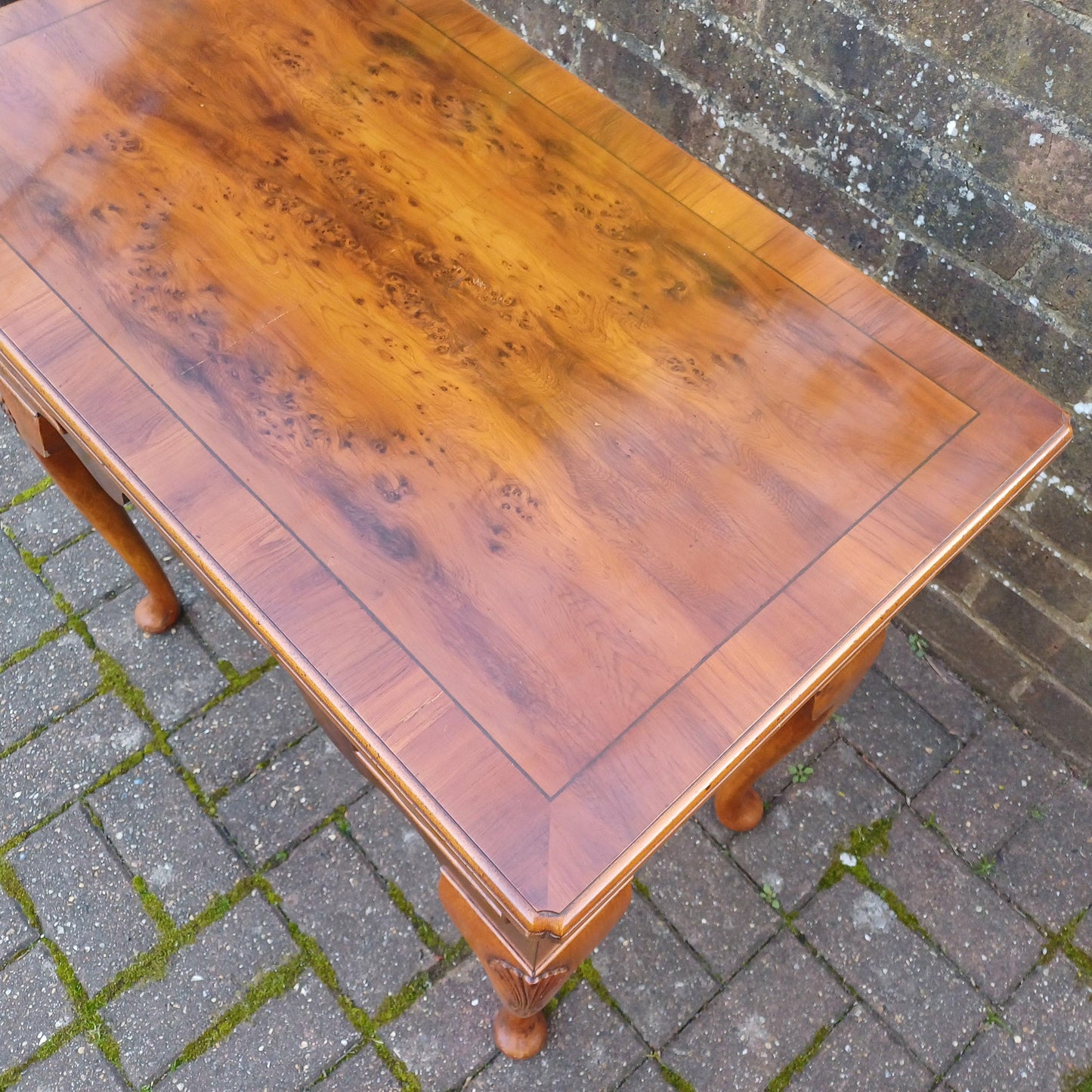 Vintage Queen Anne Style Side Dressing Table Desk Table Burr Yew Wood – Elegant Cabriole Legs, 3 Drawers, Brass Handles FREE HAND Delivery