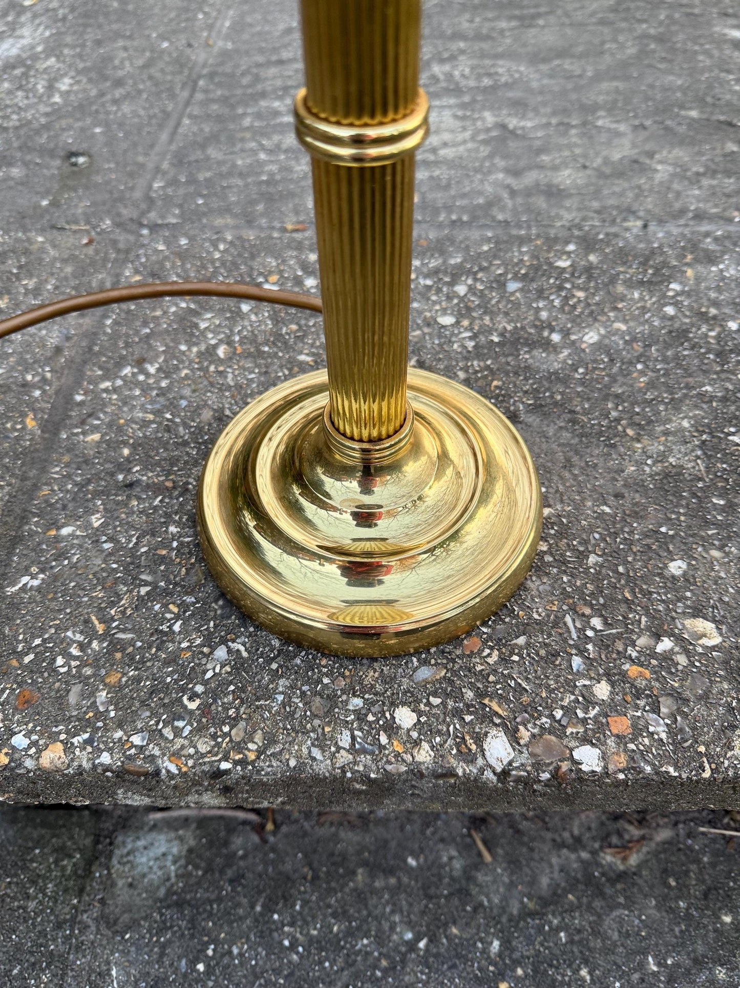 Valsan Brass Vintage Table Lamp - excellent condition, PAT tested and working