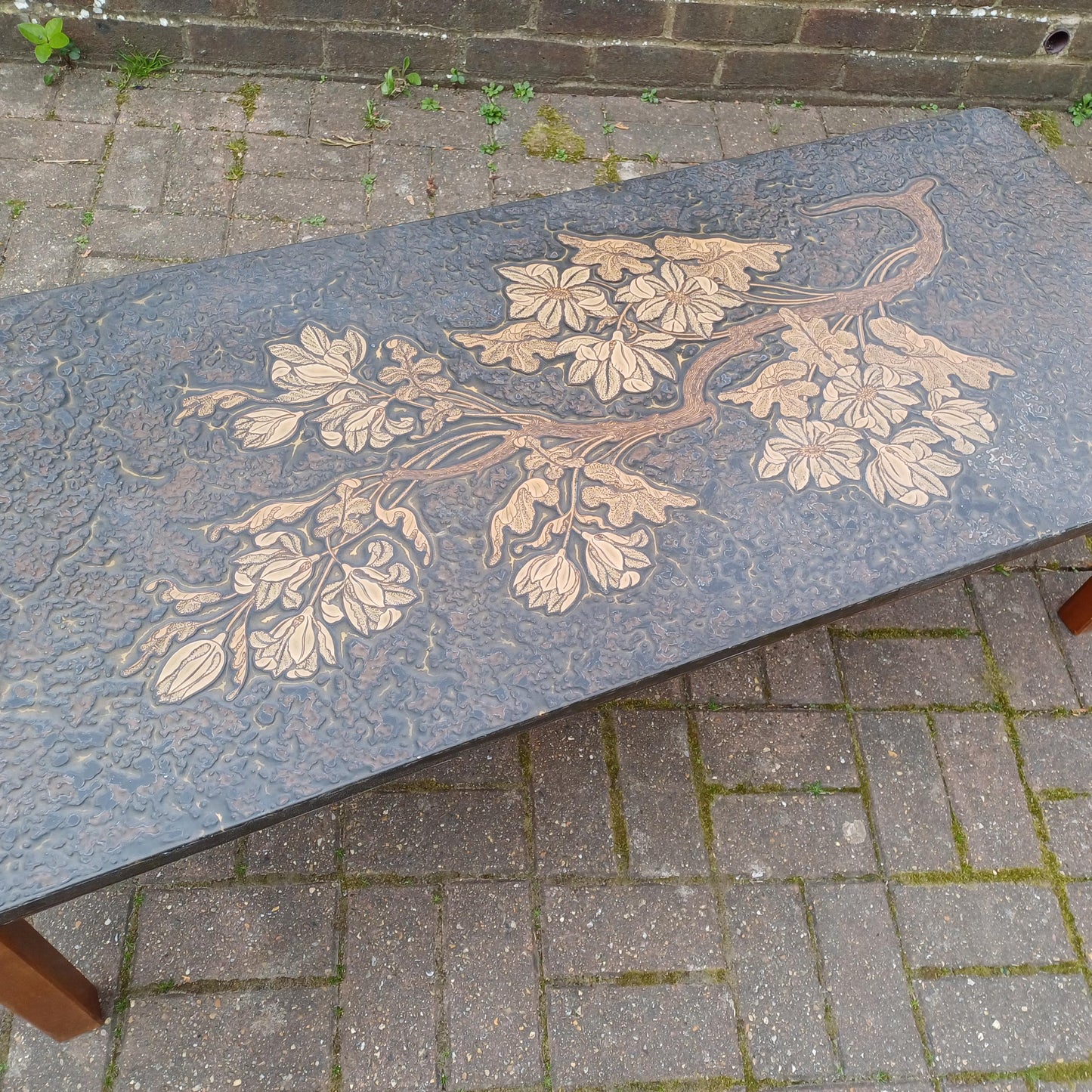 Huge Mid-Century Retro Sculpted Coffee Table 1970s Floral Relief Top Brutalist Art Nouveau Style Gold Bronze Resin FREE HAND Delivery