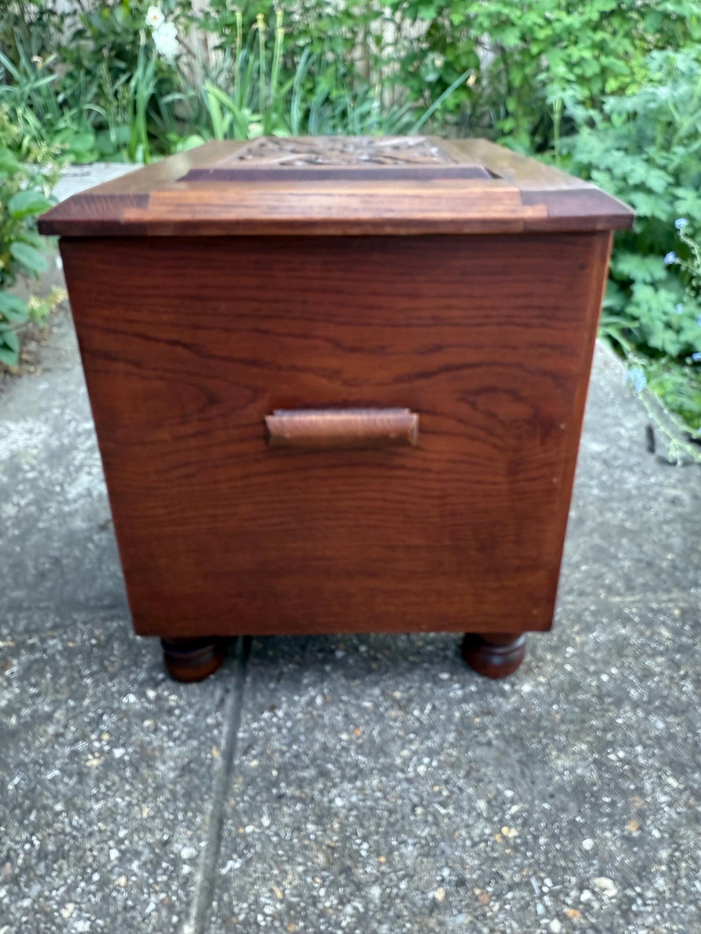 Vintage carved oak box, Scottish Thistle and English Rose Motif, handcrafted tudor revival, mid-century heritage piece, Scottish heritage