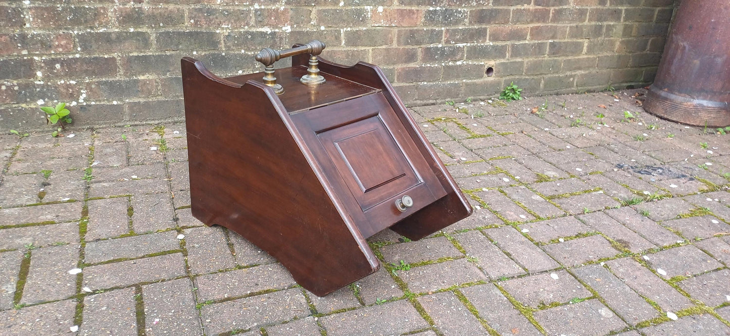 Large Antique Edwardian Mahogany Coal Scuttle With Brass Handle & Metal Liner Vintage Fireside Box Fireplace Bin Kindling Wood Fuel Storage.